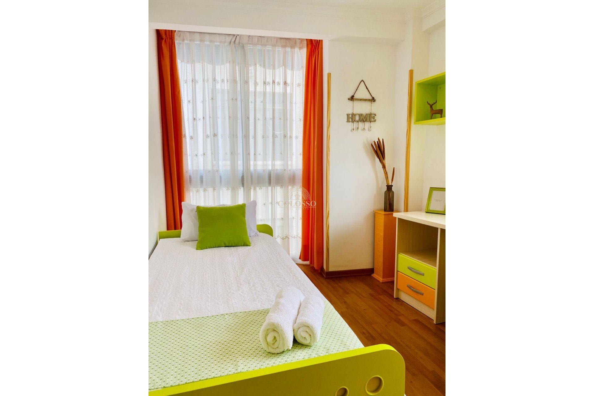 Resale - Piso -
Benidorm - Poniente