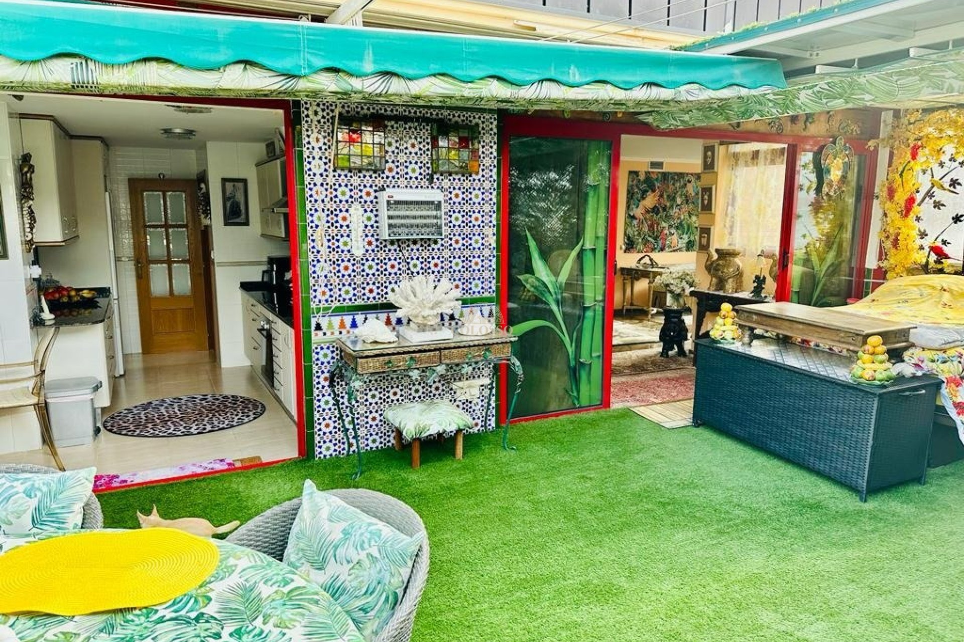 Resale - Piso -
Benidorm - Poniente