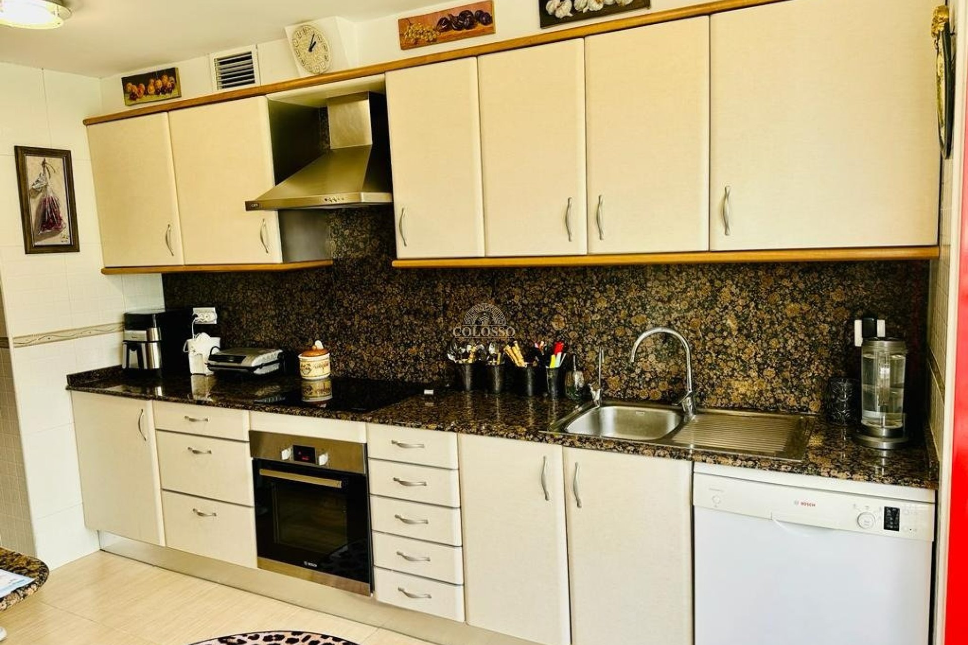 Resale - Piso -
Benidorm - Poniente