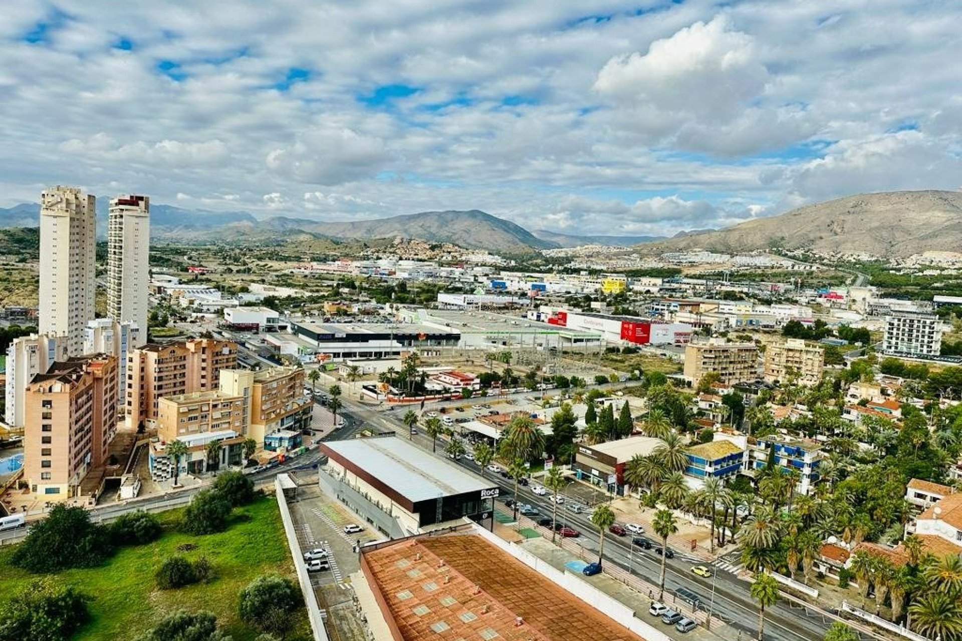 Resale - Piso -
Benidorm - Poniente