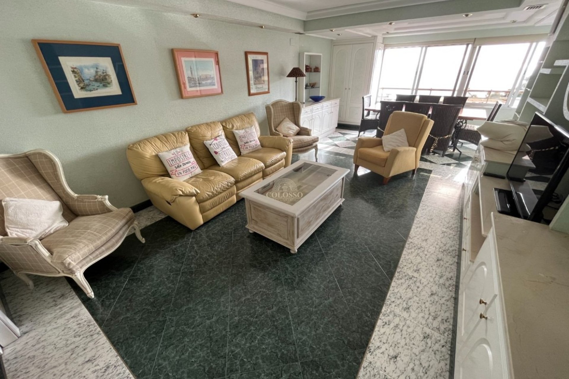 Resale - Piso -
Benidorm - Poniente