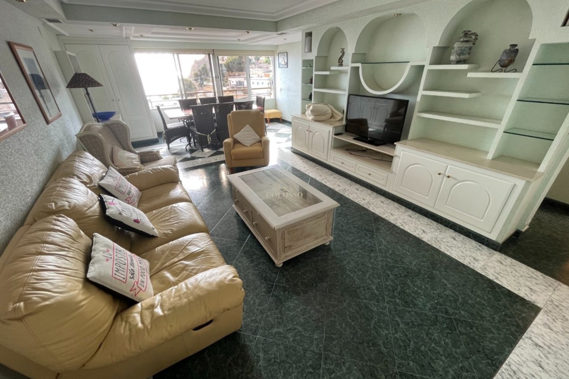 Resale - Piso -
Benidorm - Poniente
