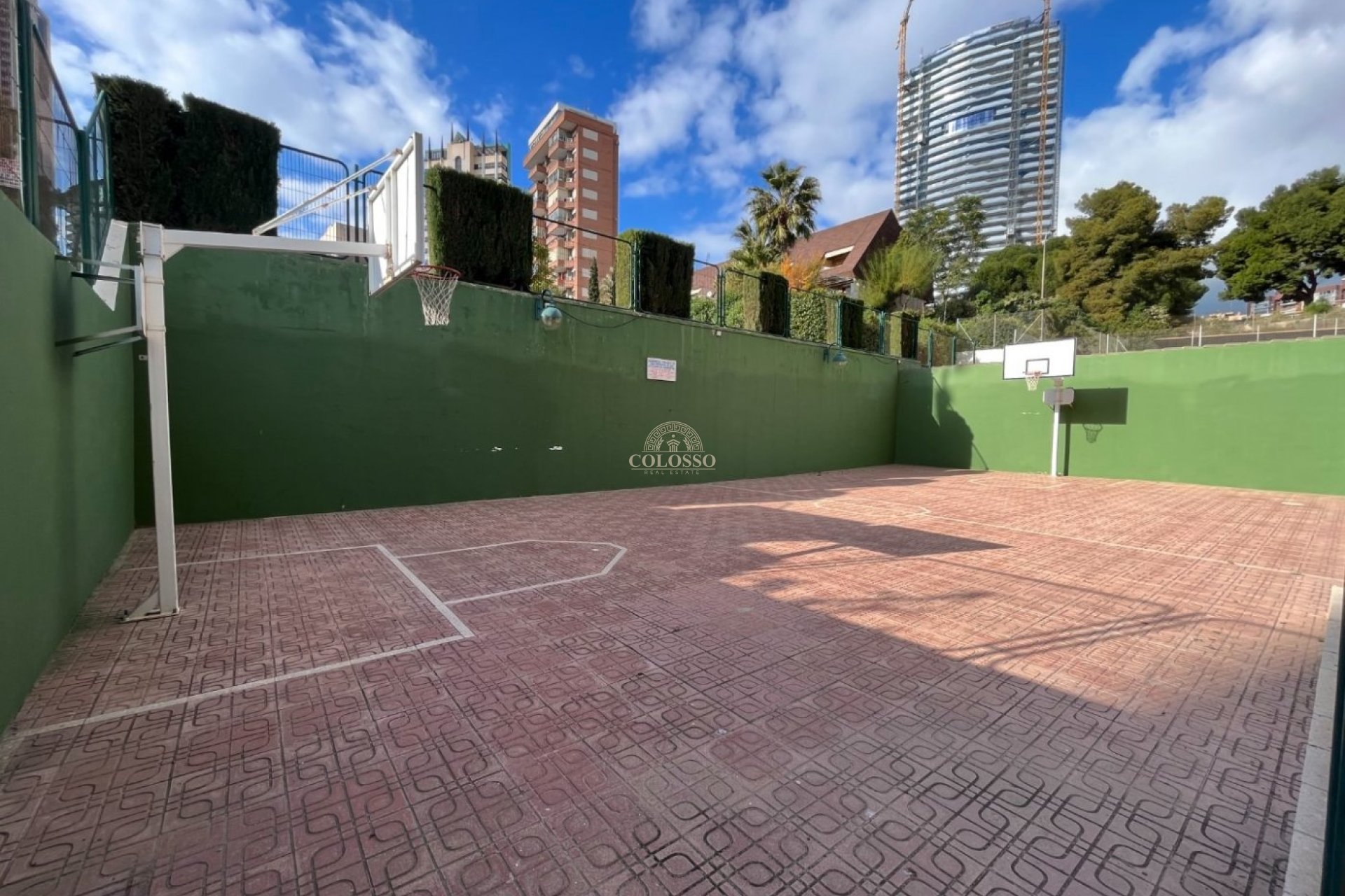 Resale - Piso -
Benidorm - Poniente