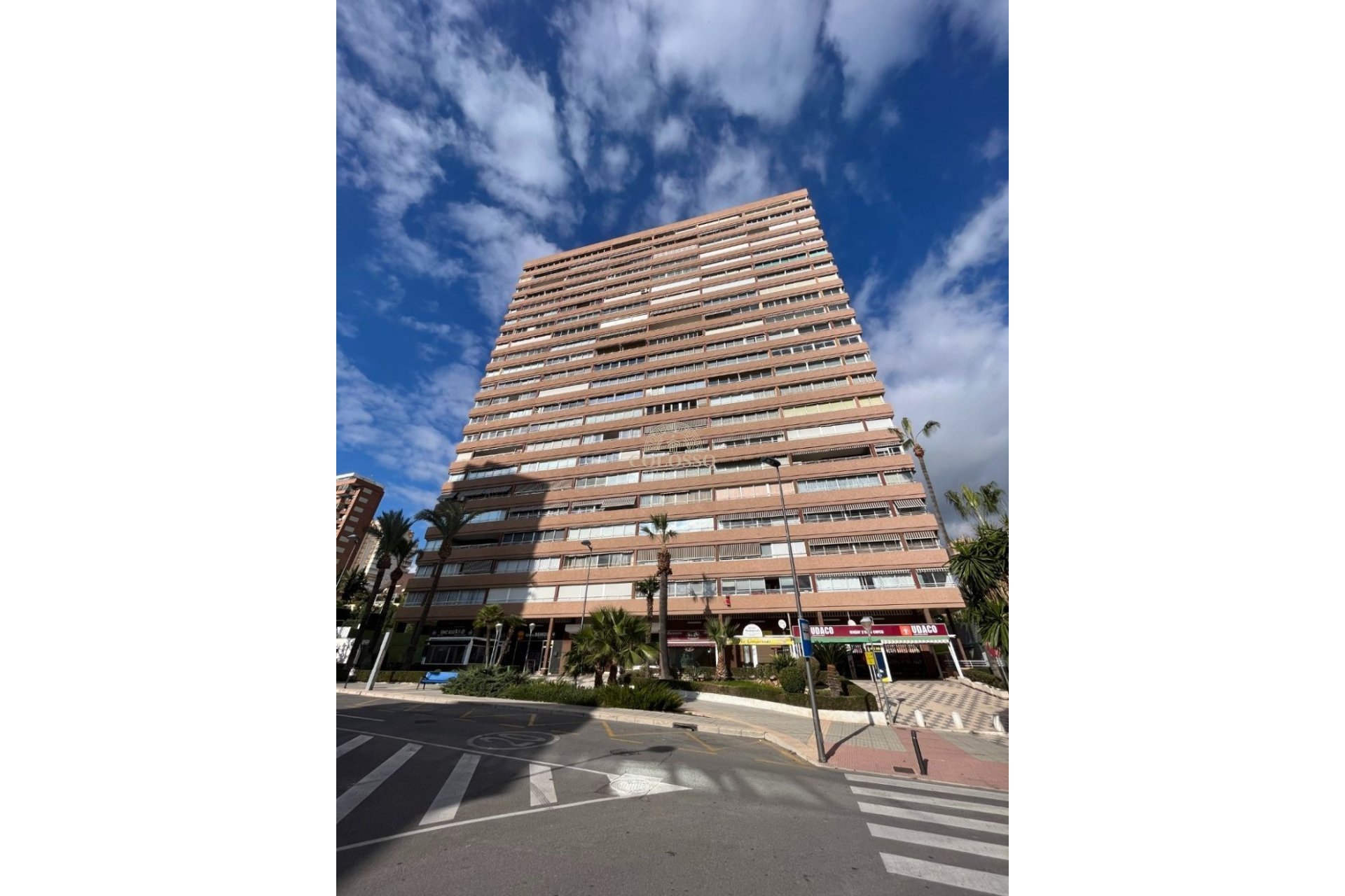 Resale - Piso -
Benidorm - Poniente
