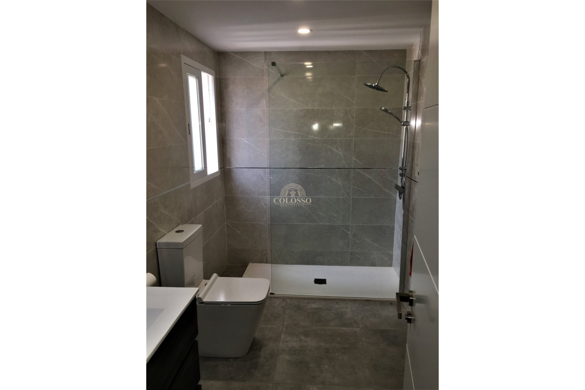 Resale - Piso -
Finestrat - La Cala