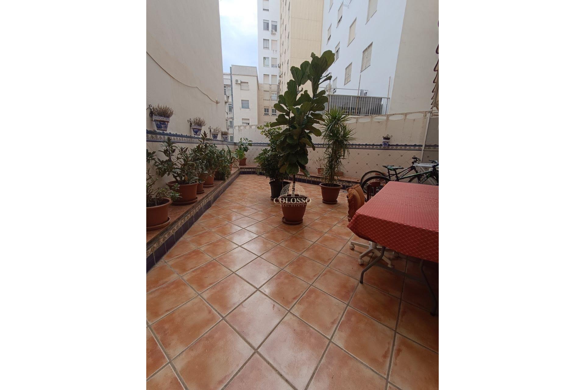 Resale - Piso -
Gandía - Centro