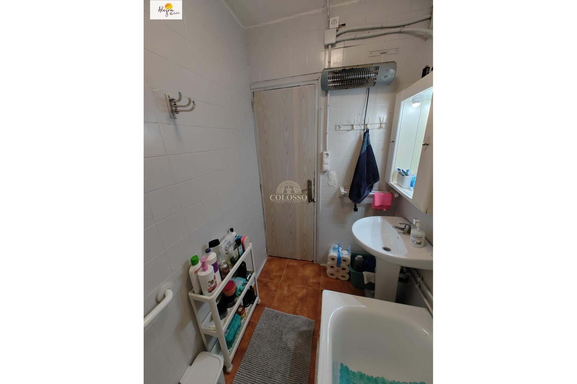 Resale - Piso -
Picassent - Centro