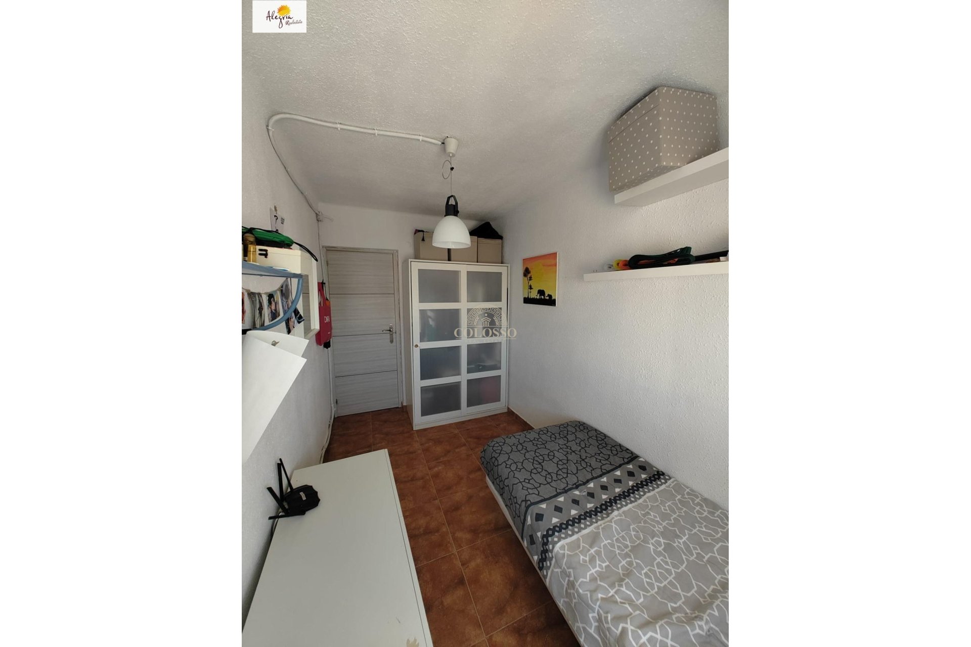 Resale - Piso -
Picassent - Centro