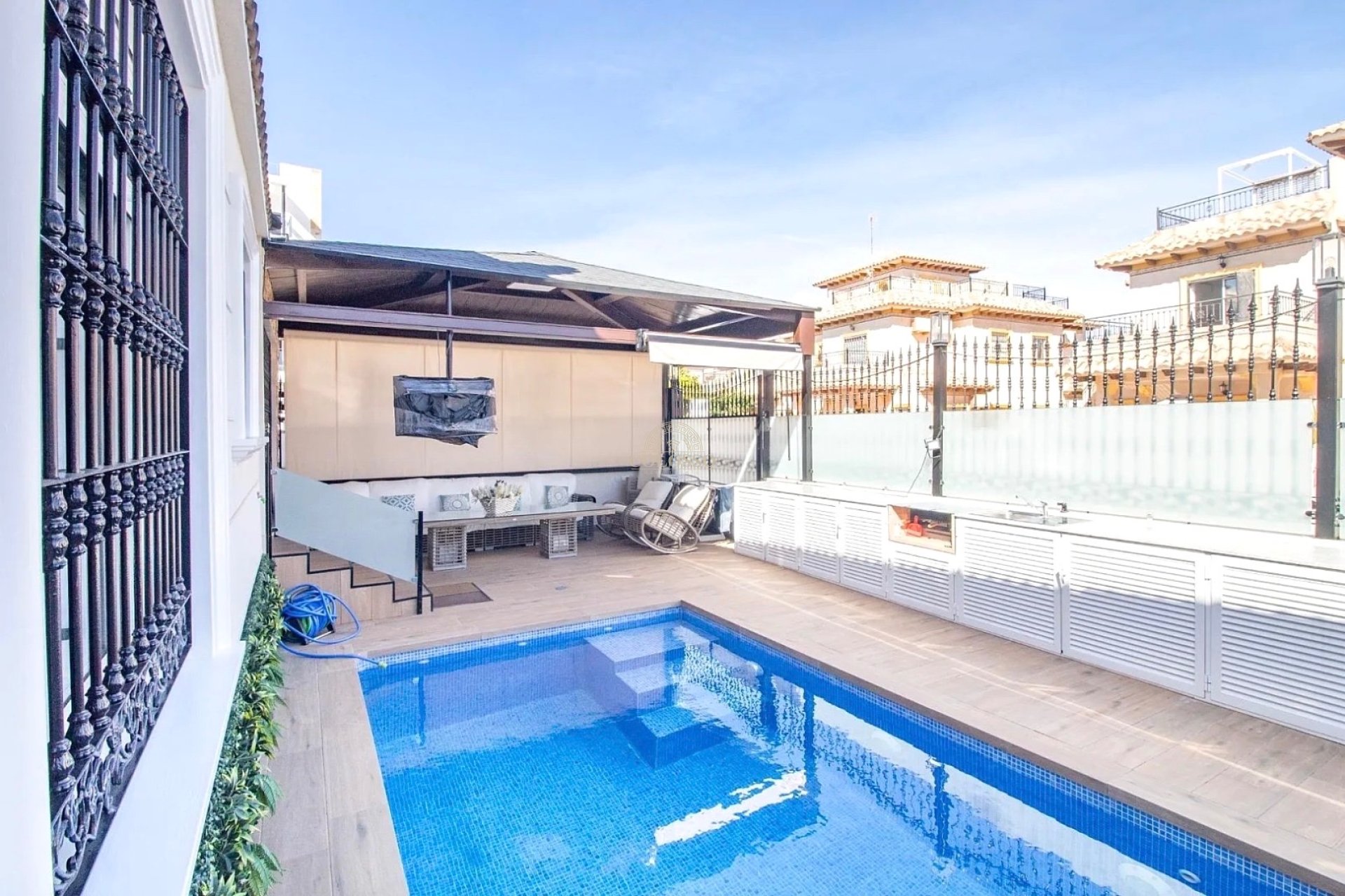 Resale - Semi-detached Villa -
Orihuela Costa - La Zenia