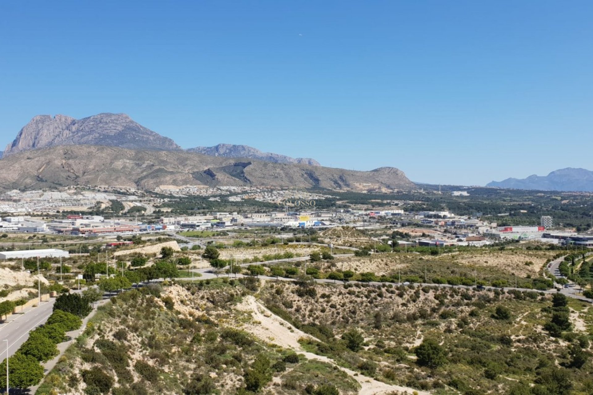Resale - Semiatico -
Villajoyosa - Cala Villajoyosa