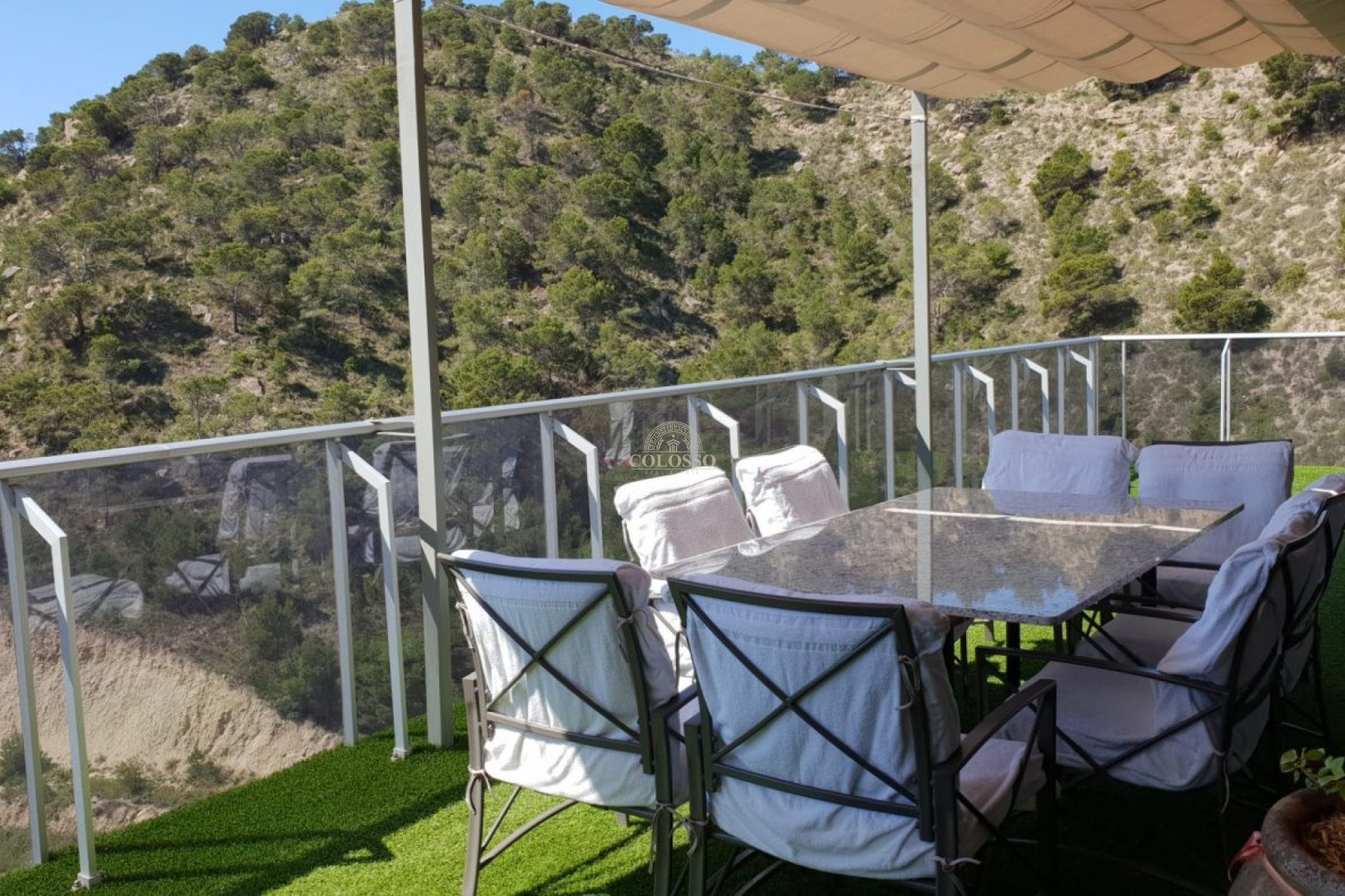 Resale - Semiatico -
Villajoyosa - Cala Villajoyosa