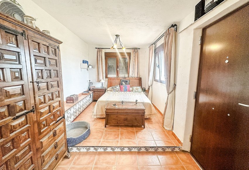 Resale - Villa -
Agost