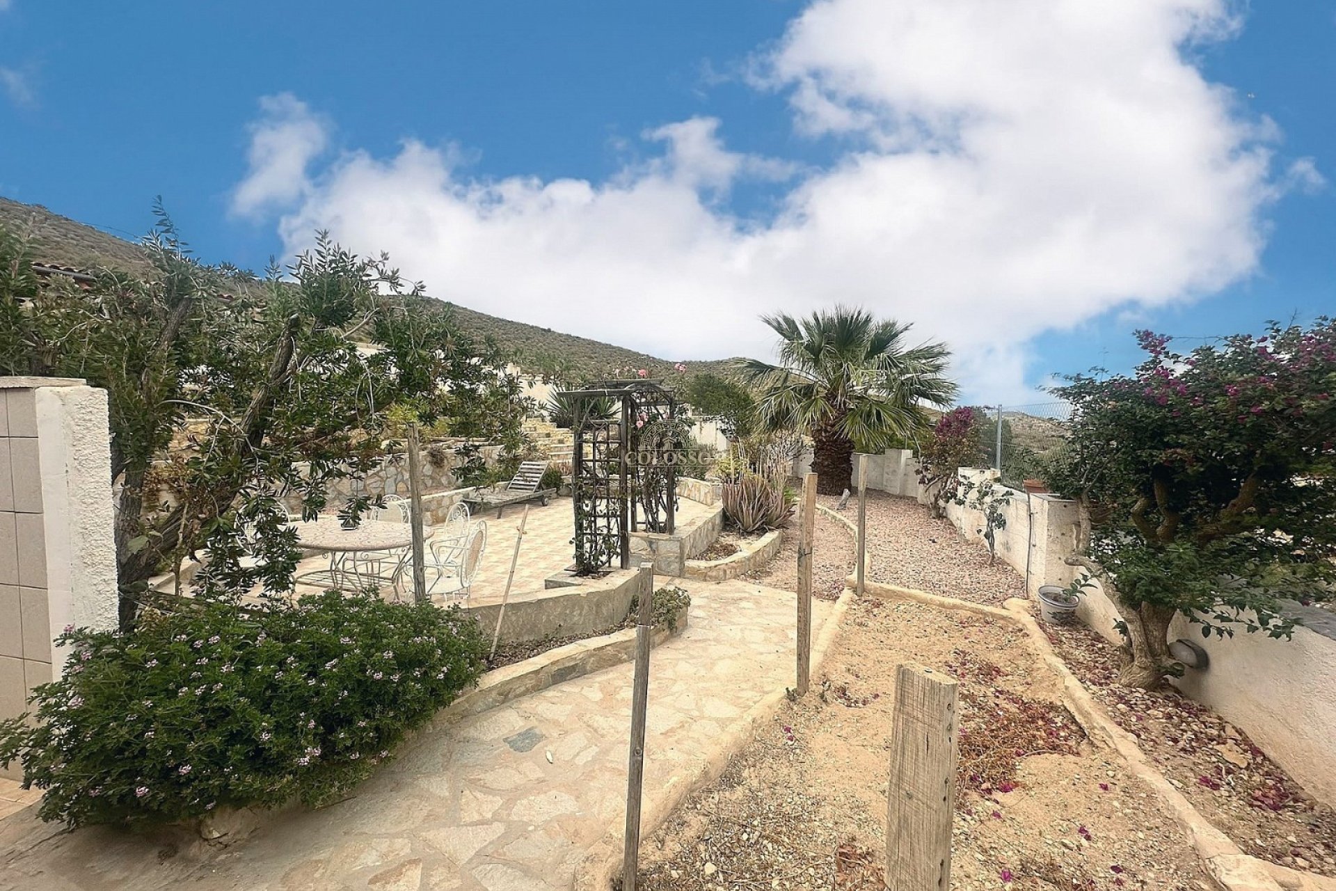 Resale - Villa -
Agost