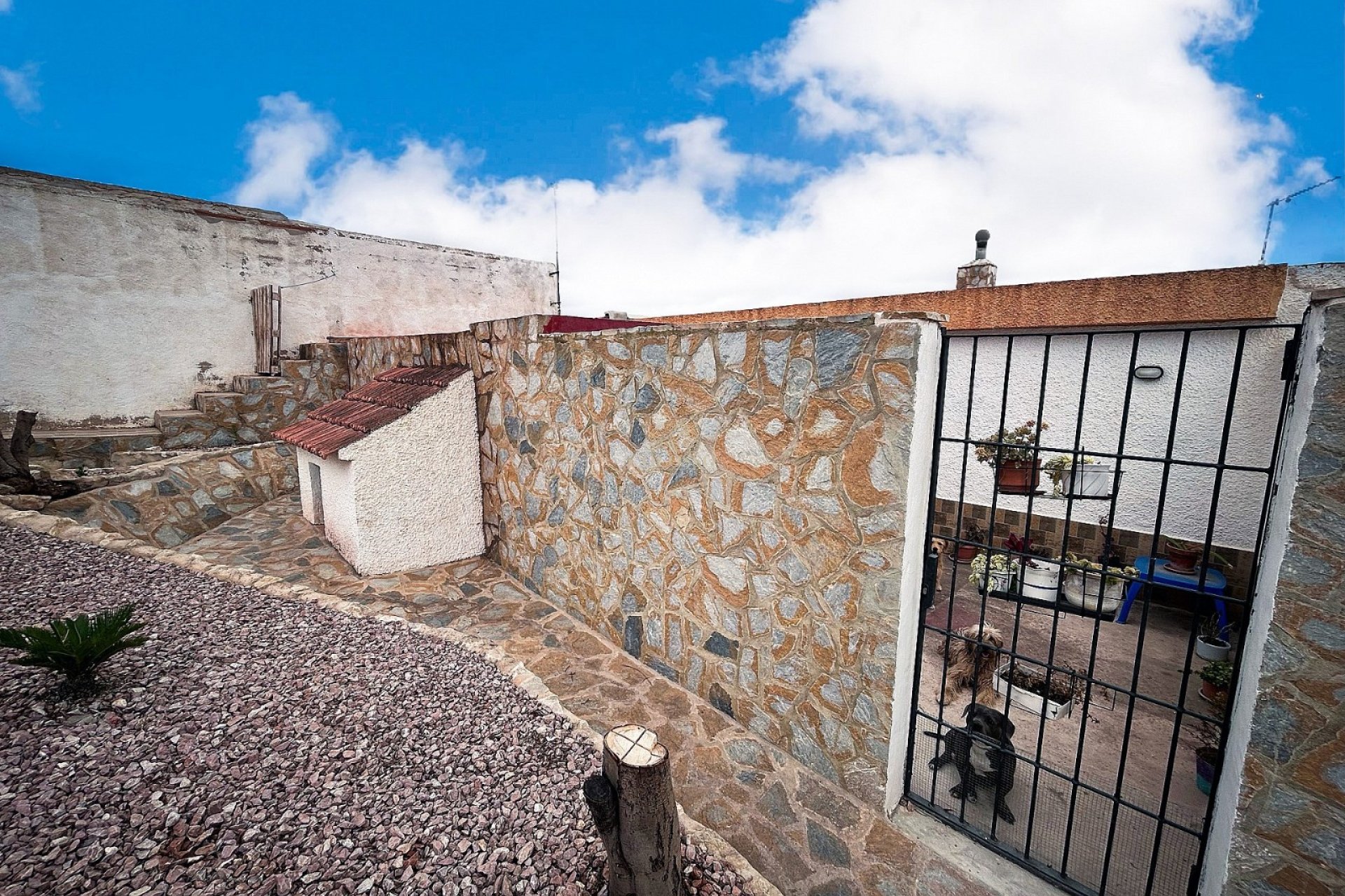 Resale - Villa -
Agost