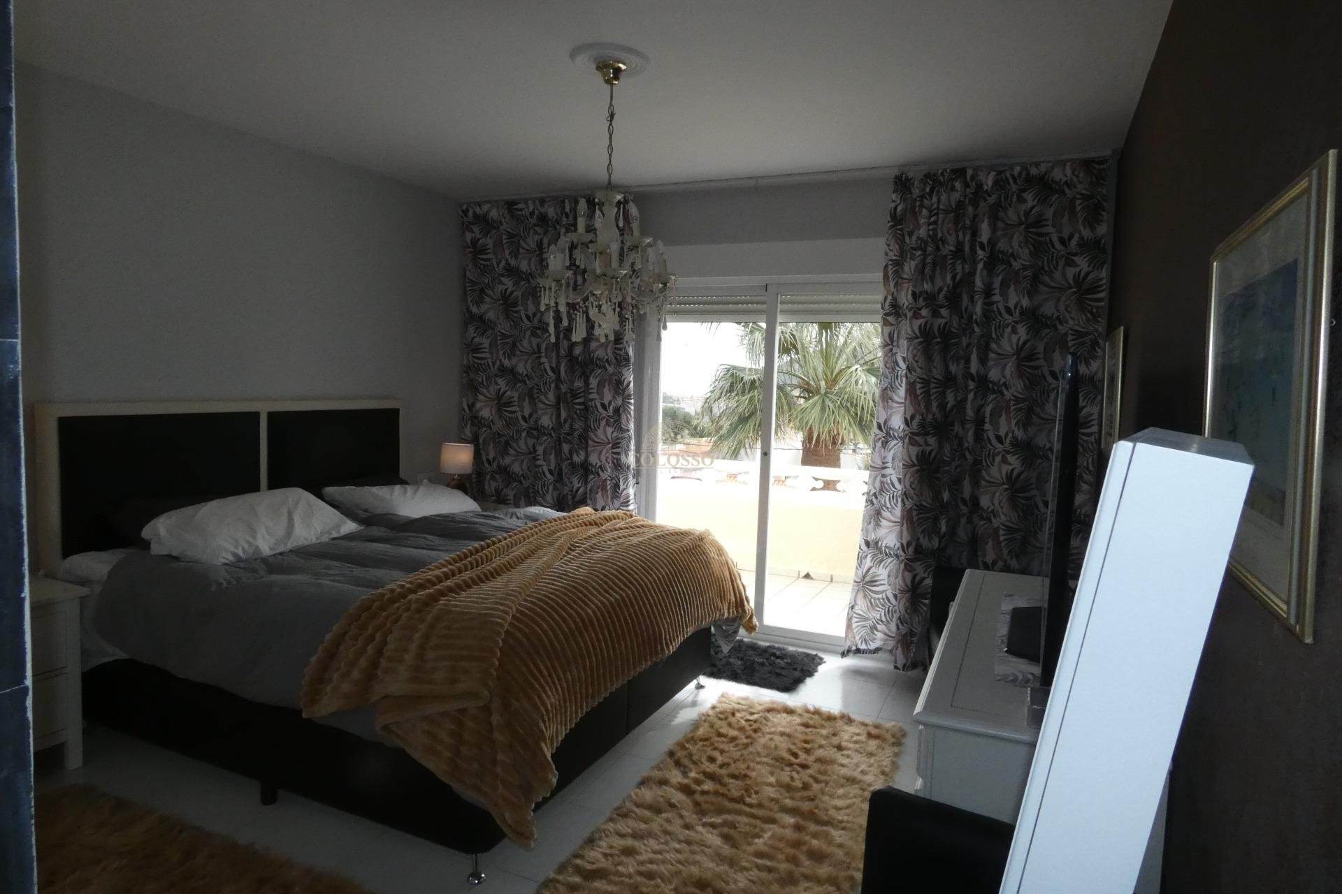 Resale - Villa -
Alfaz del Pi - Albir