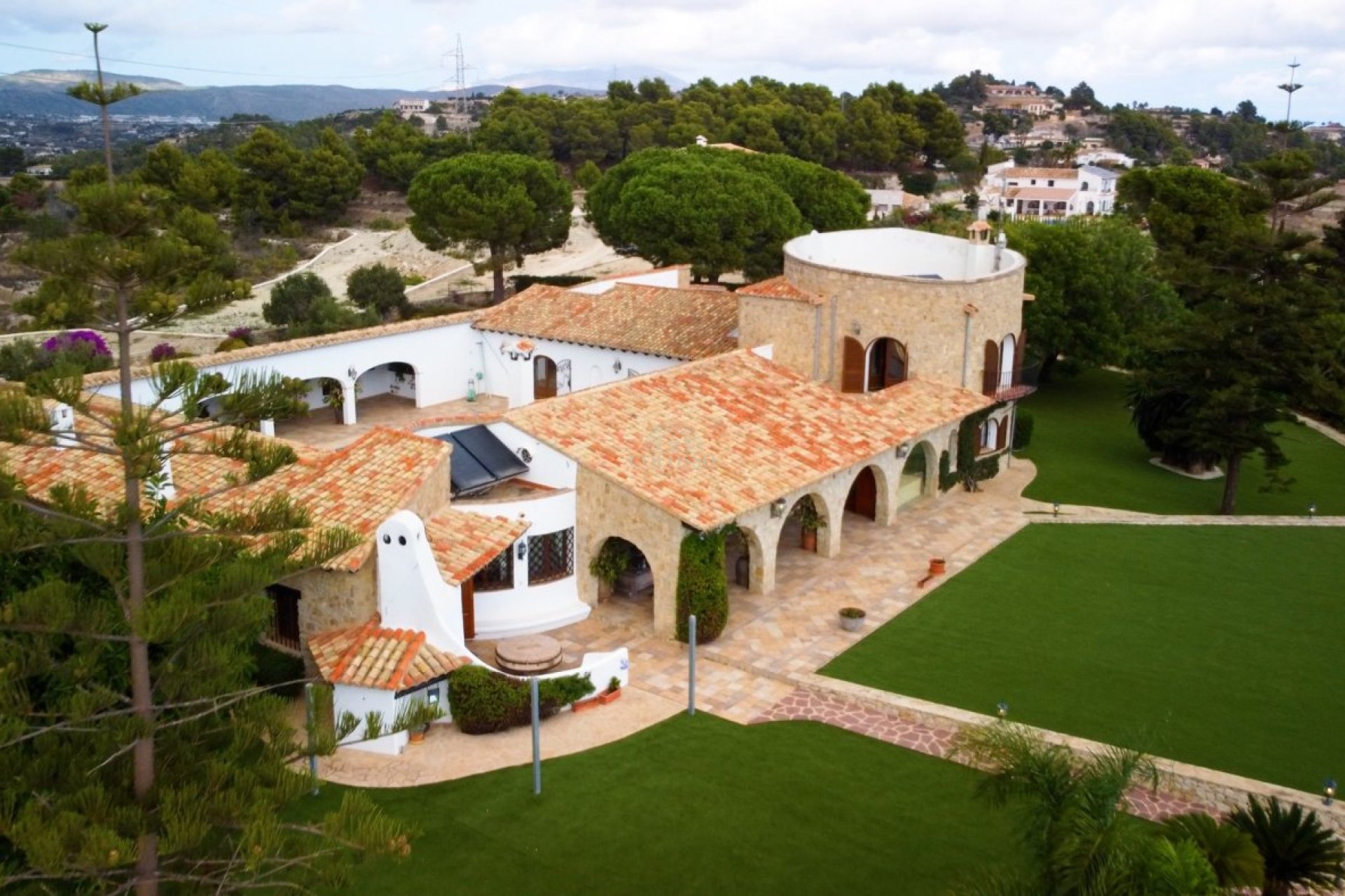 Resale - Villa -
Benissa - Fustera