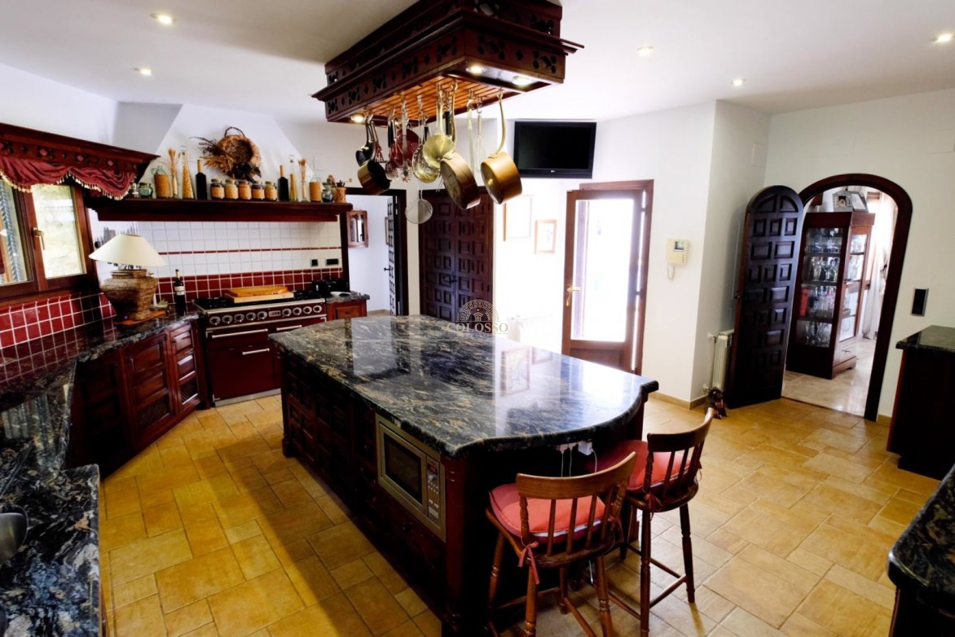 Resale - Villa -
Benissa - Fustera