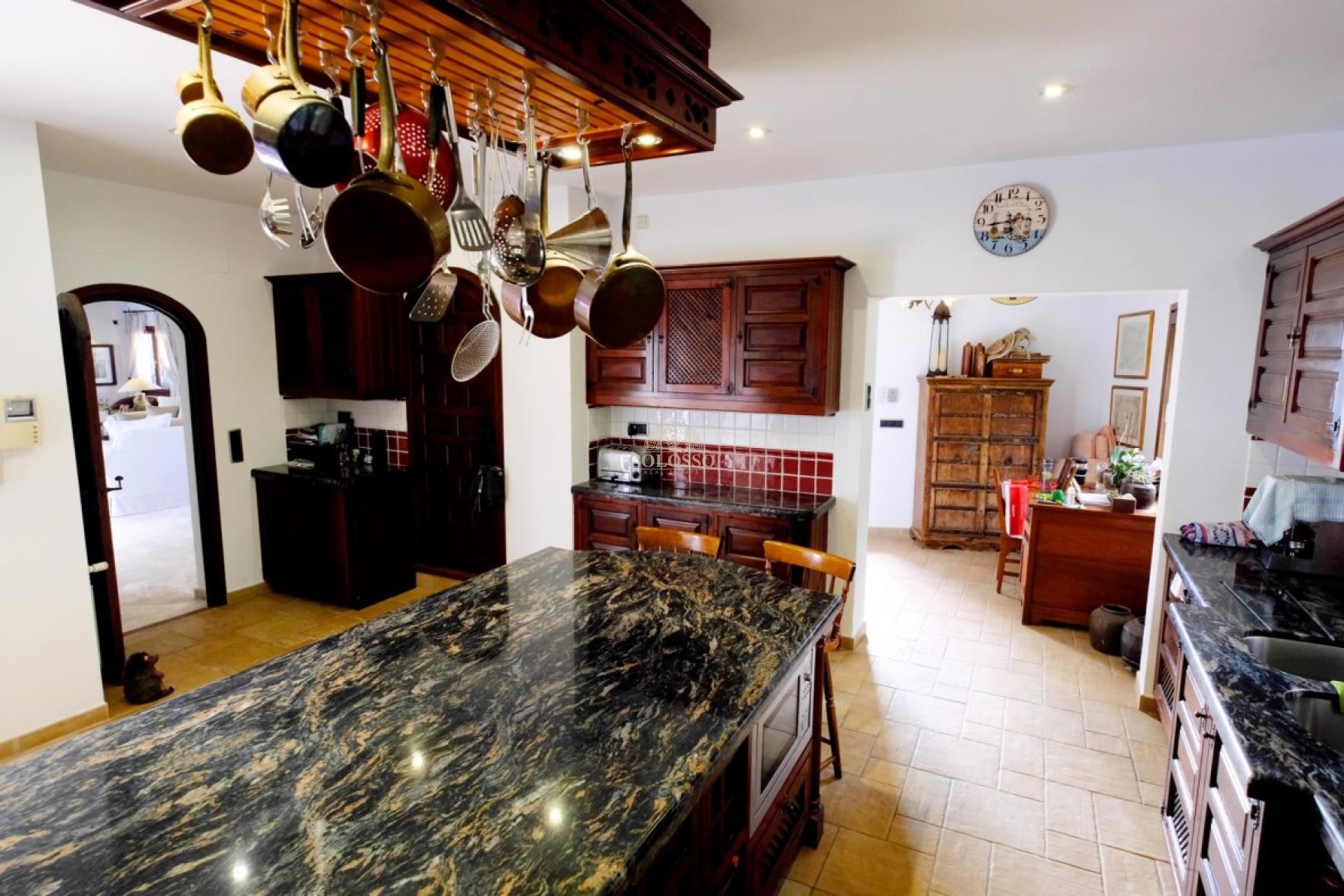 Resale - Villa -
Benissa - Fustera