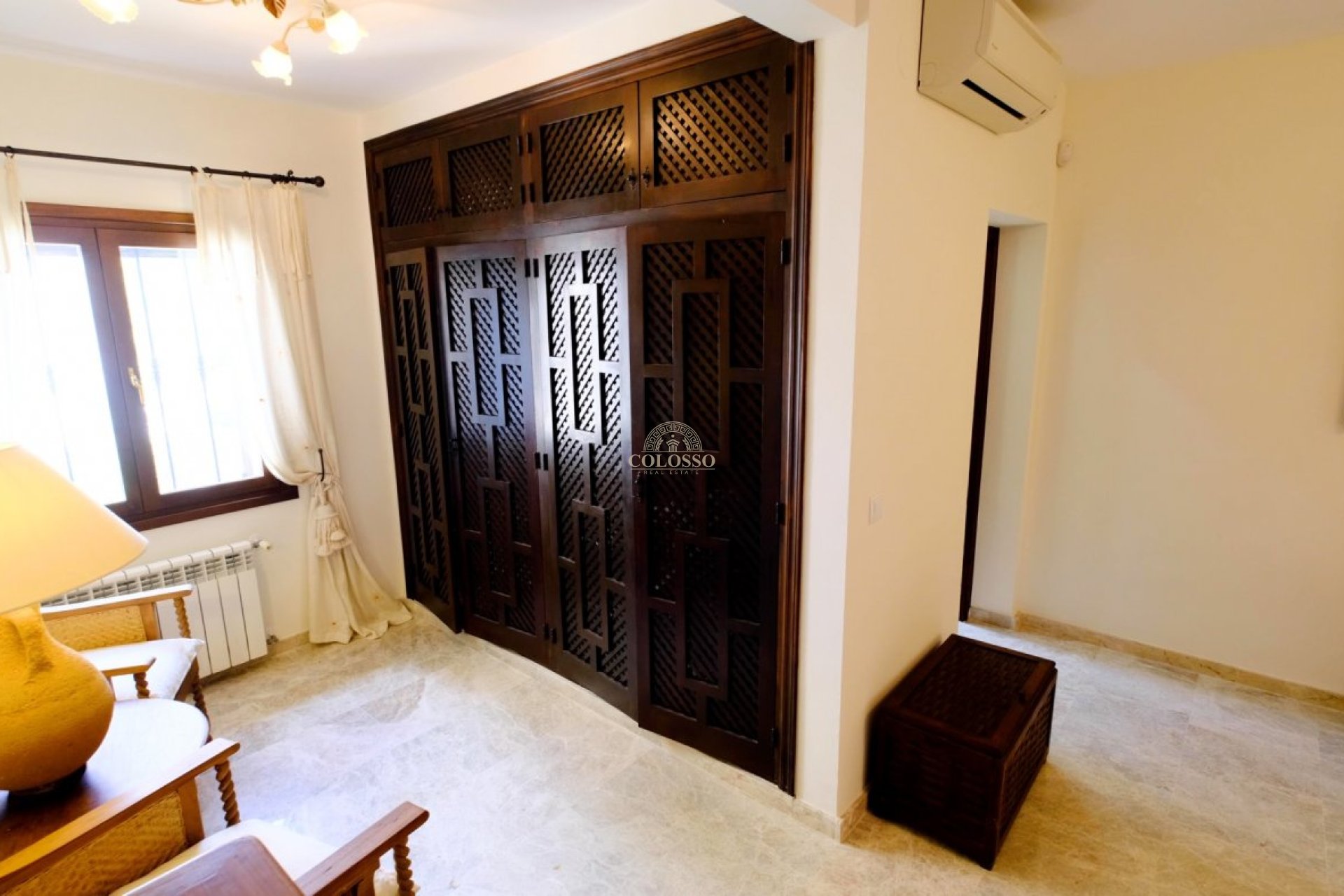 Resale - Villa -
Benissa - Fustera