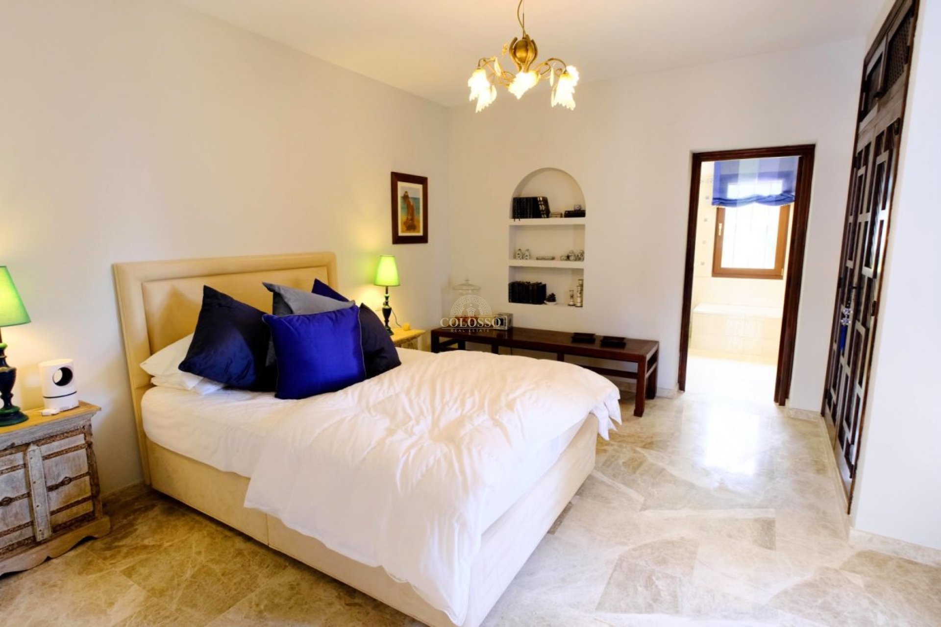 Resale - Villa -
Benissa - Fustera