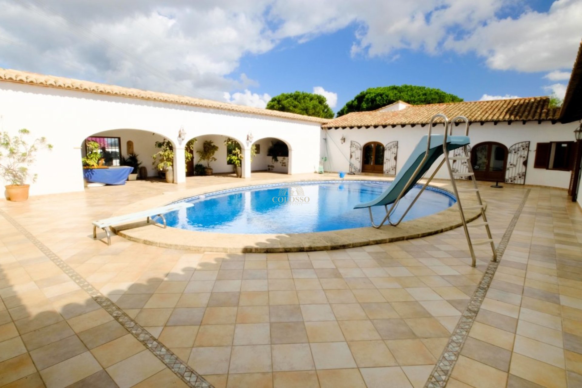 Resale - Villa -
Benissa - Fustera