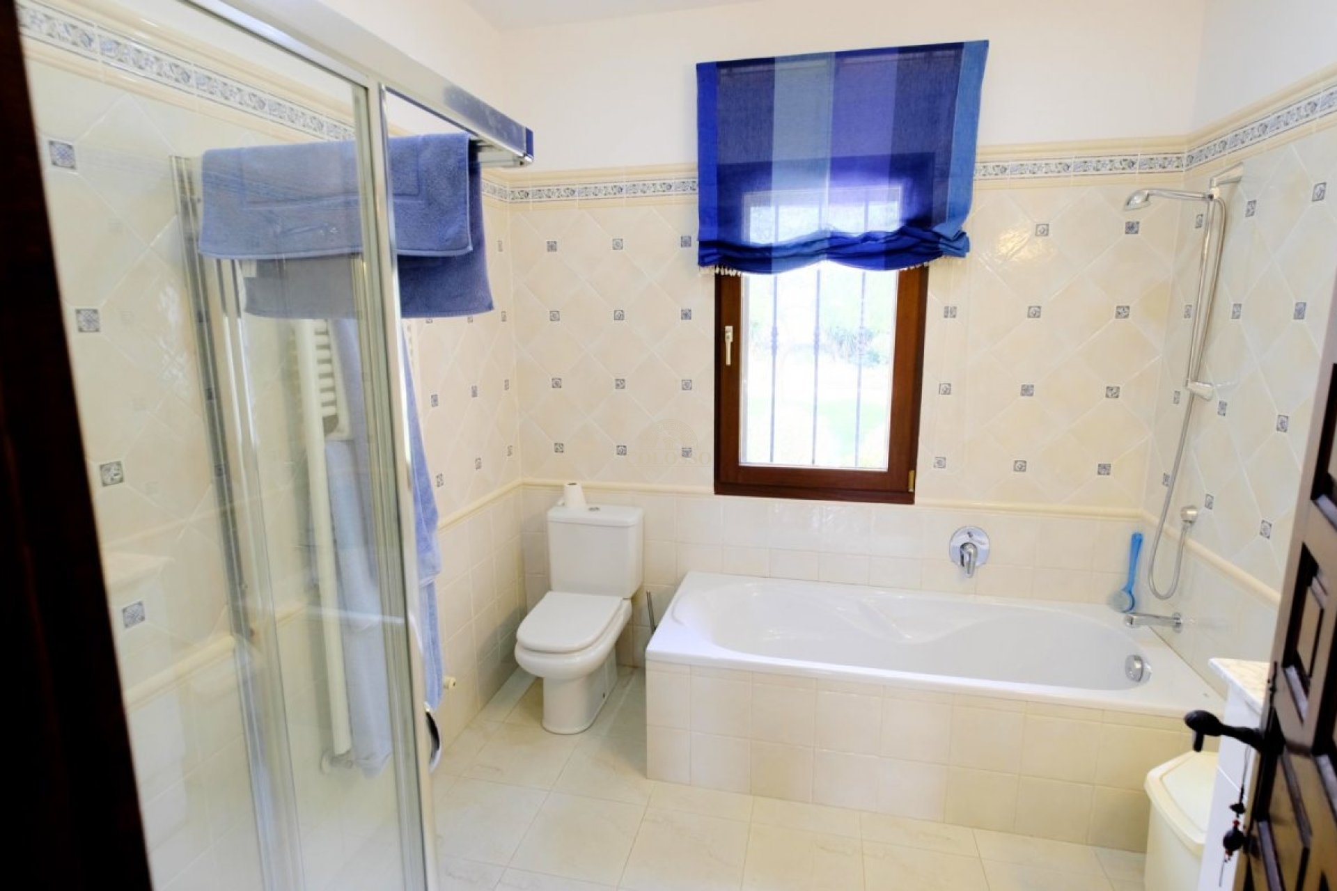 Resale - Villa -
Benissa - Fustera
