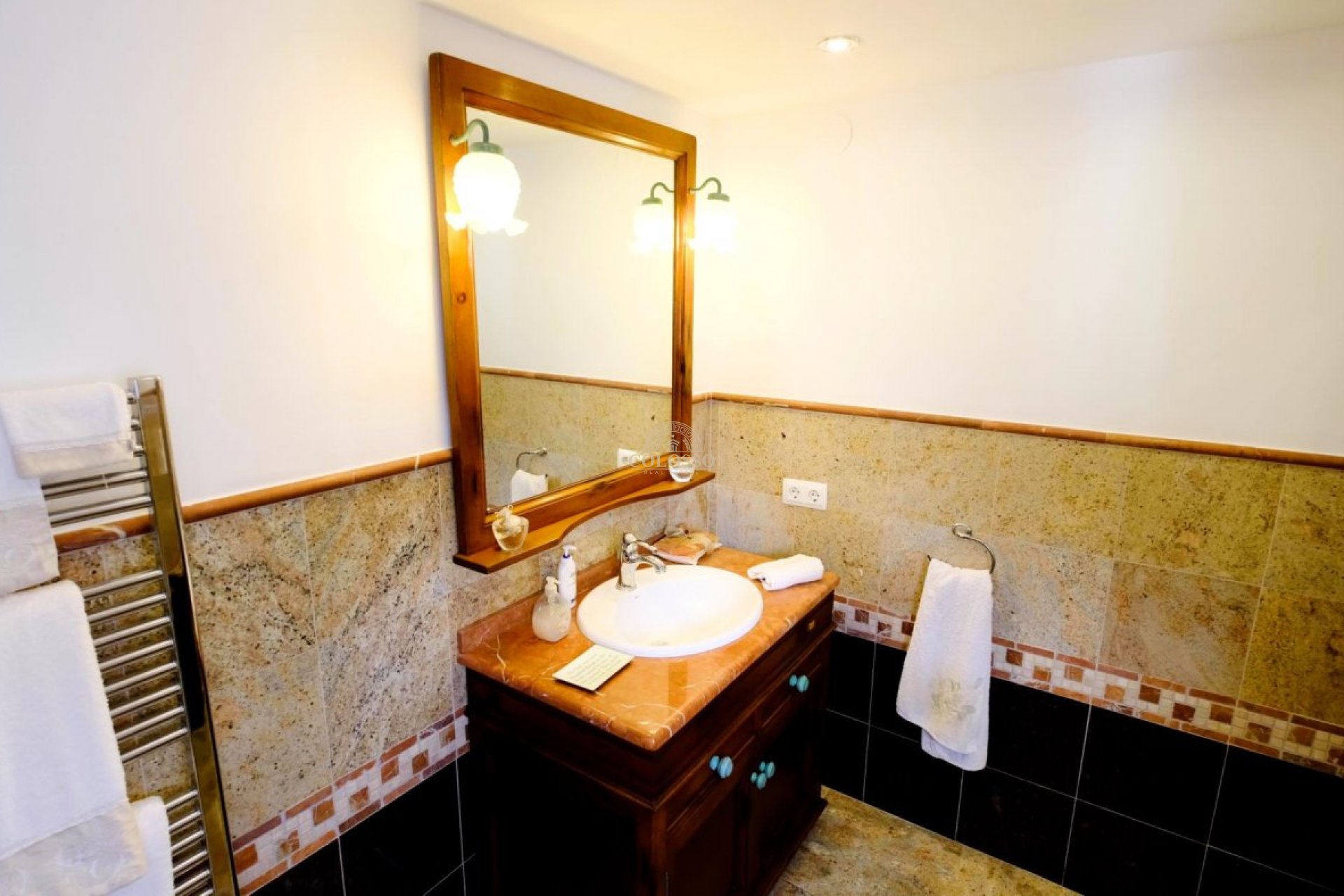 Resale - Villa -
Benissa - Fustera