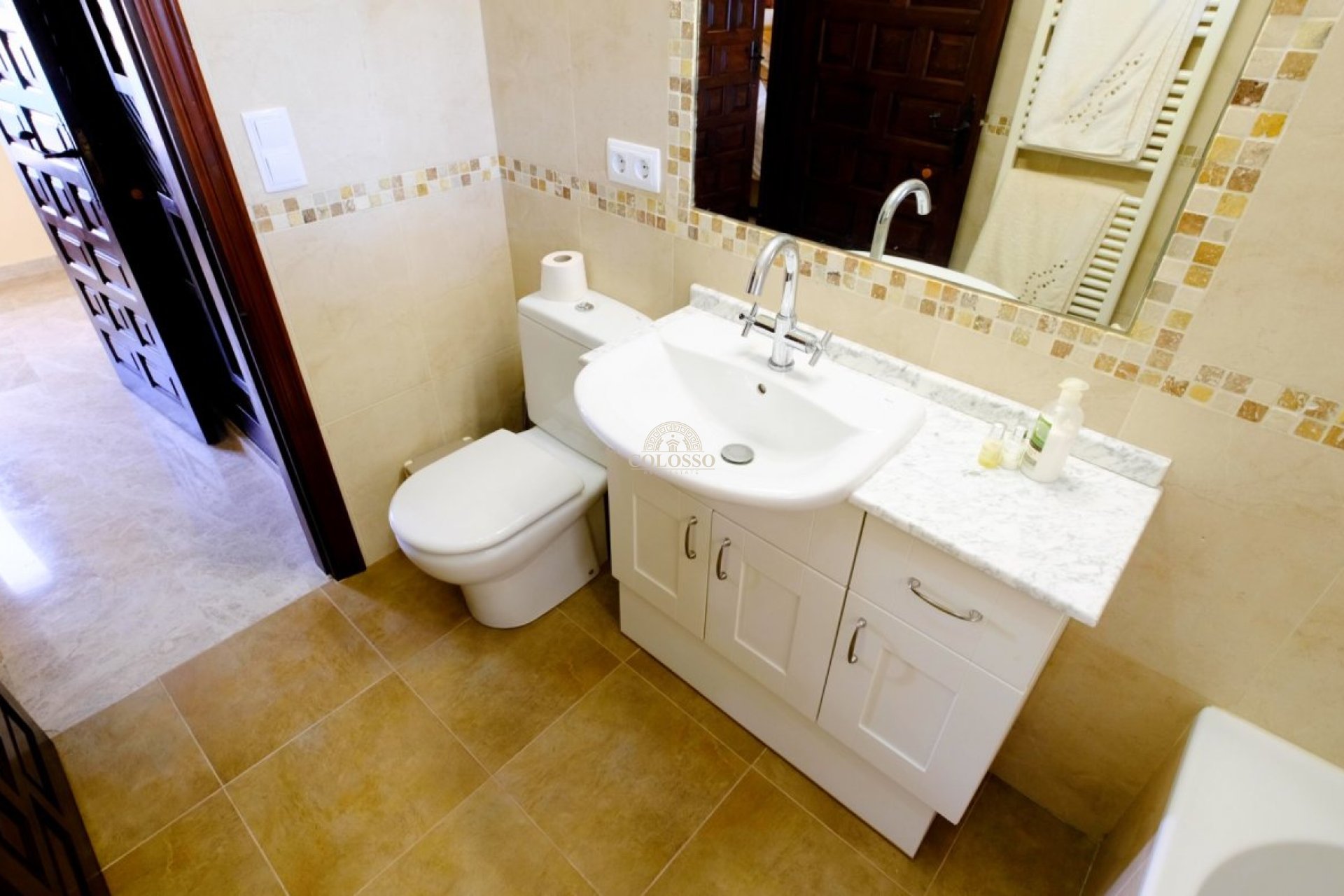 Resale - Villa -
Benissa - Fustera