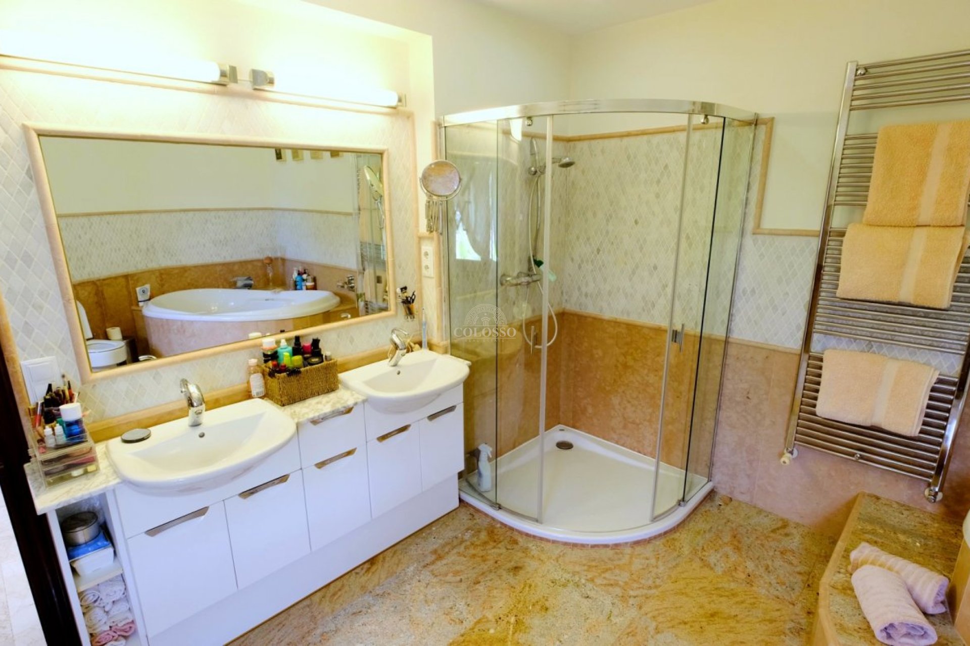 Resale - Villa -
Benissa - Fustera