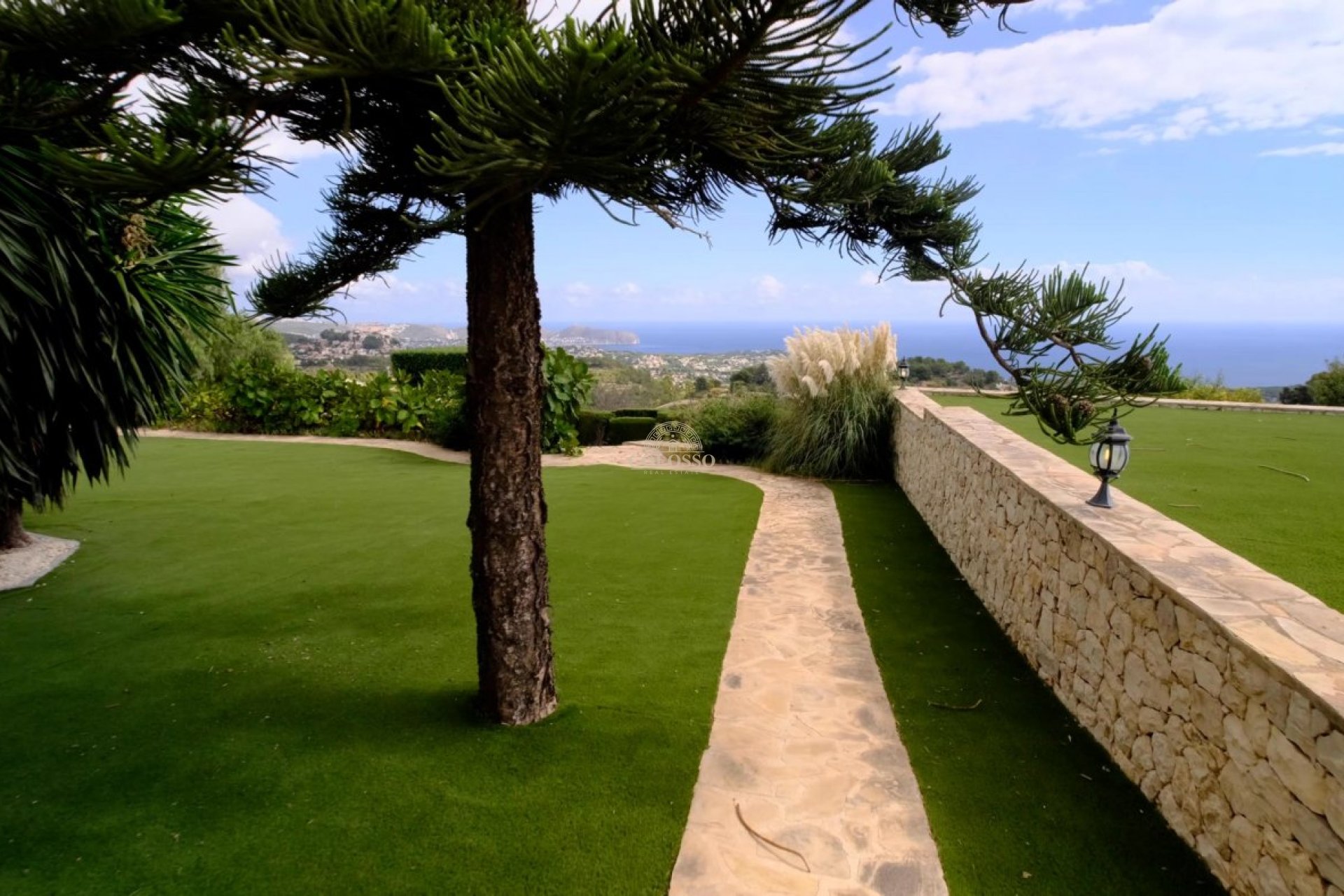 Resale - Villa -
Benissa - Fustera