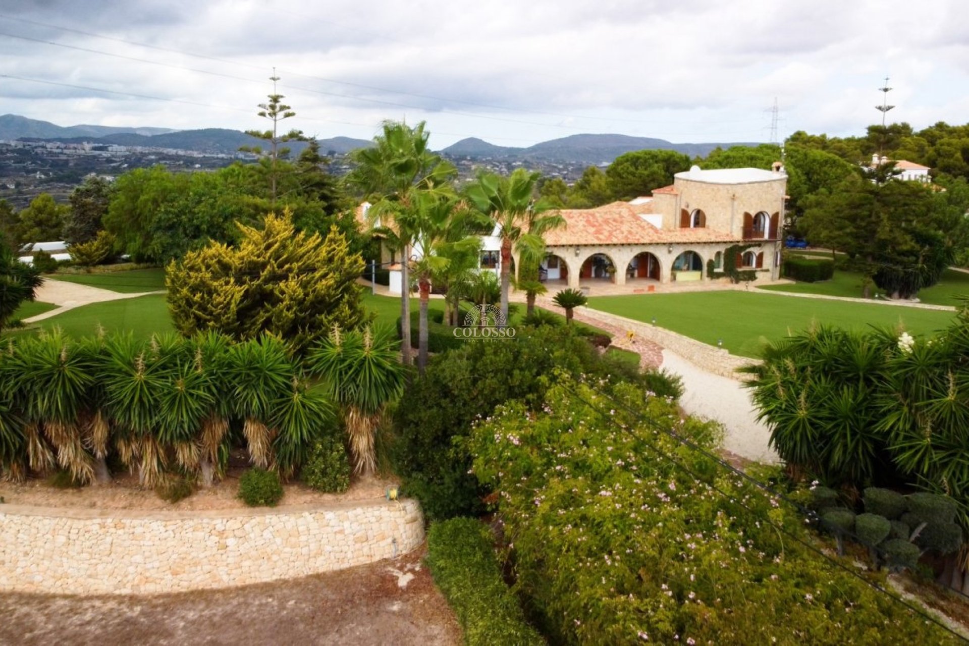 Resale - Villa -
Benissa - Fustera