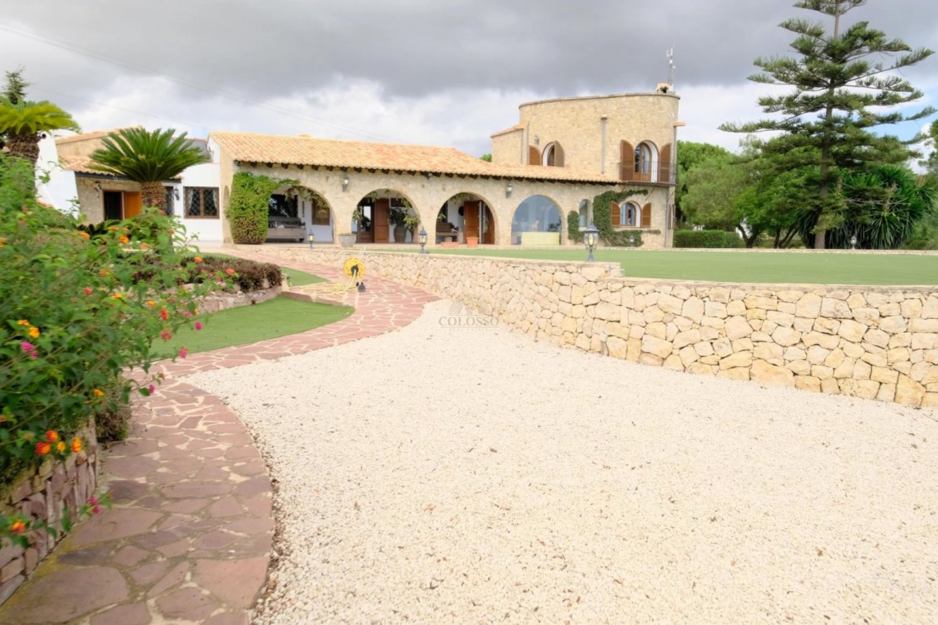 Resale - Villa -
Benissa - Fustera