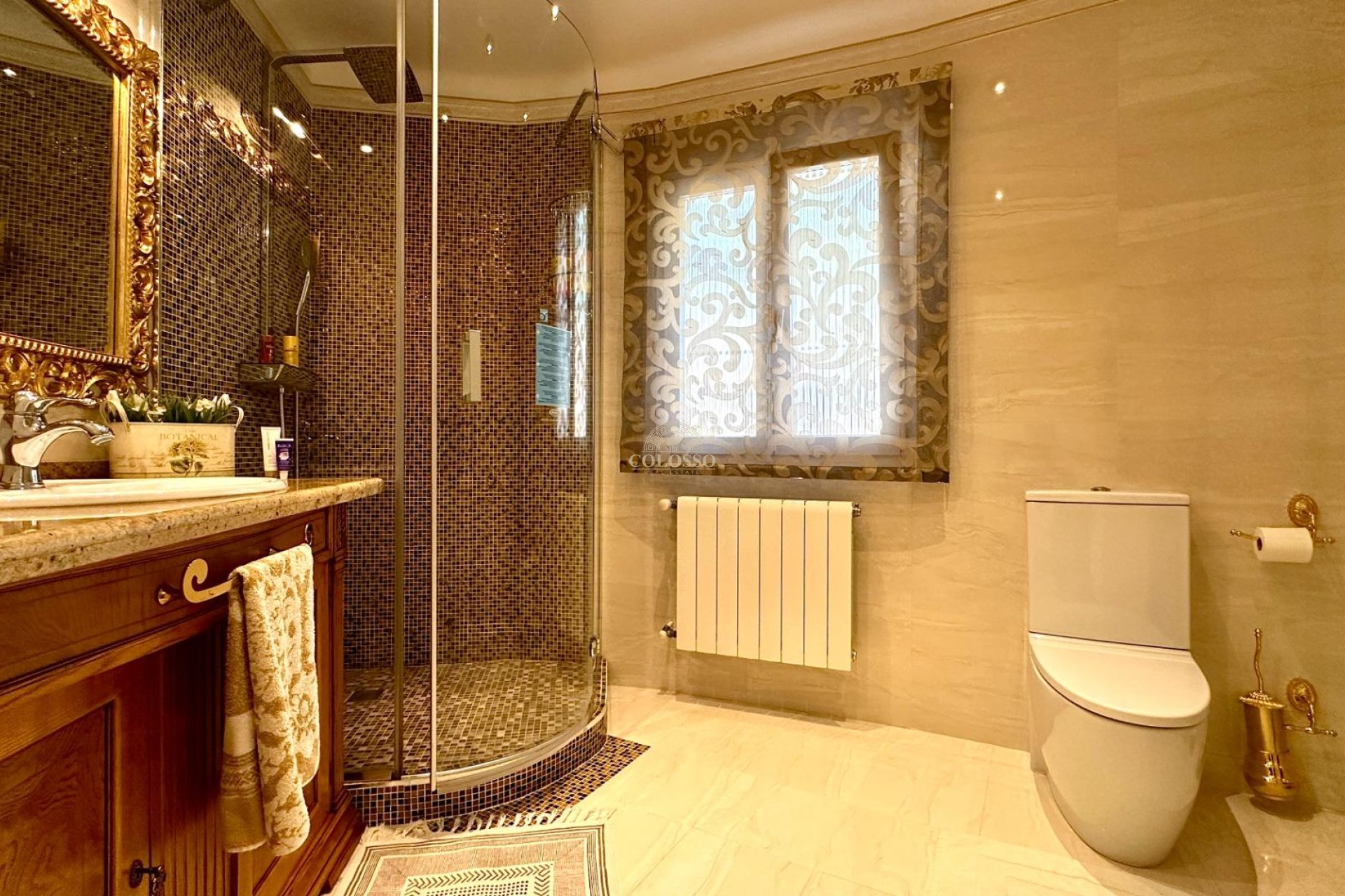 Resale - Villa -
Calpe - Cometa