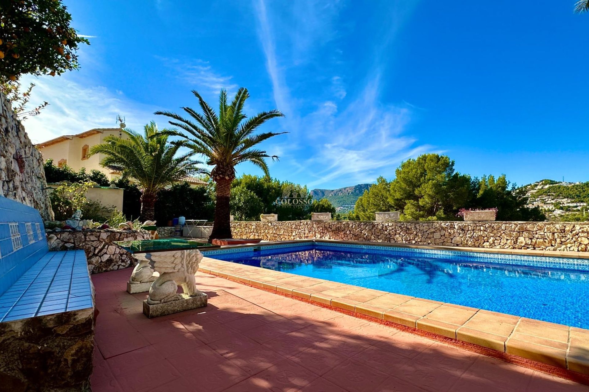 Resale - Villa -
Calpe - Cometa