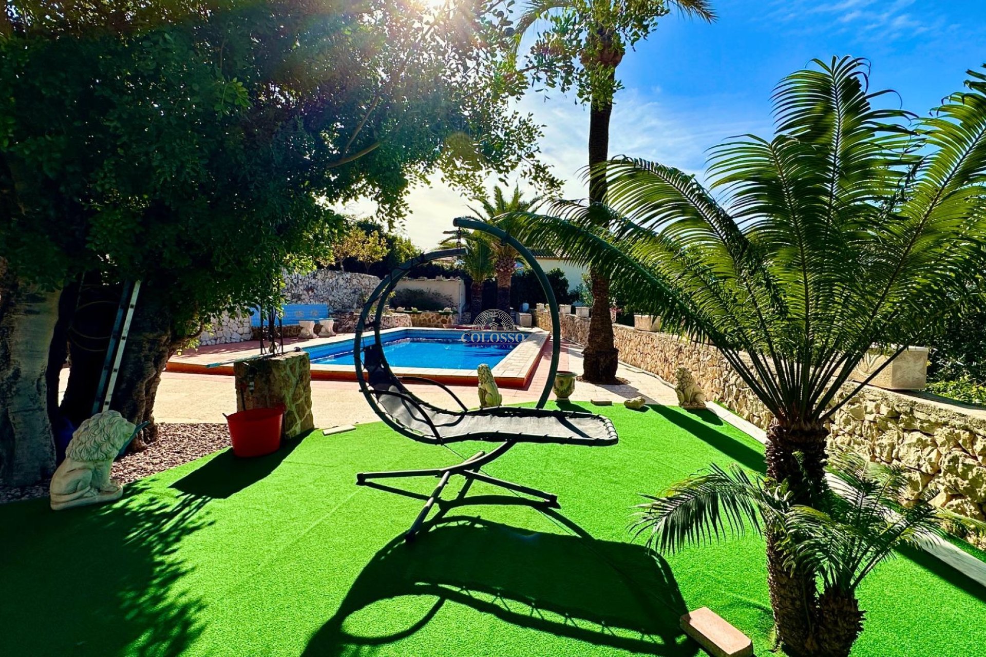 Resale - Villa -
Calpe - Cometa