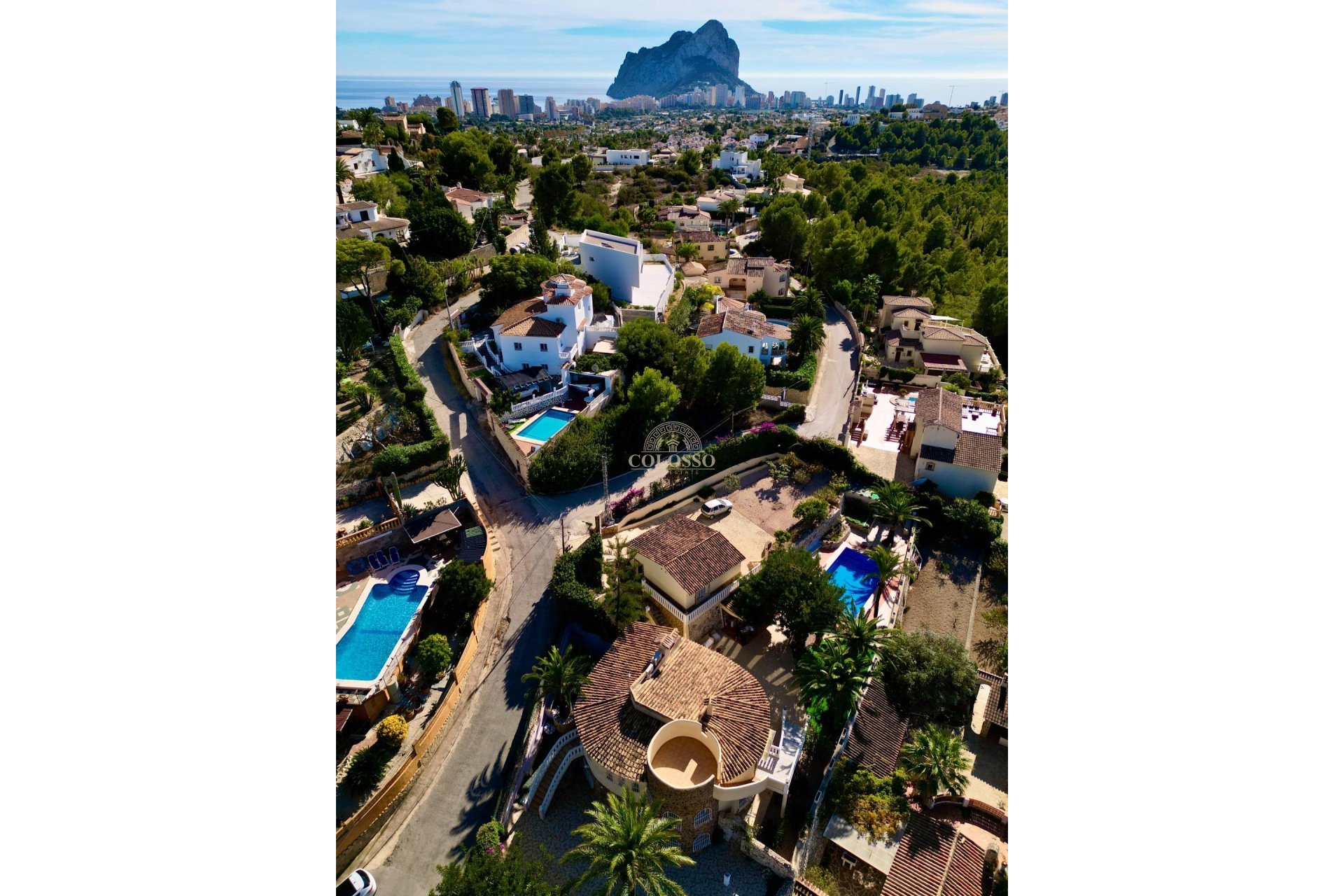 Resale - Villa -
Calpe - Cometa