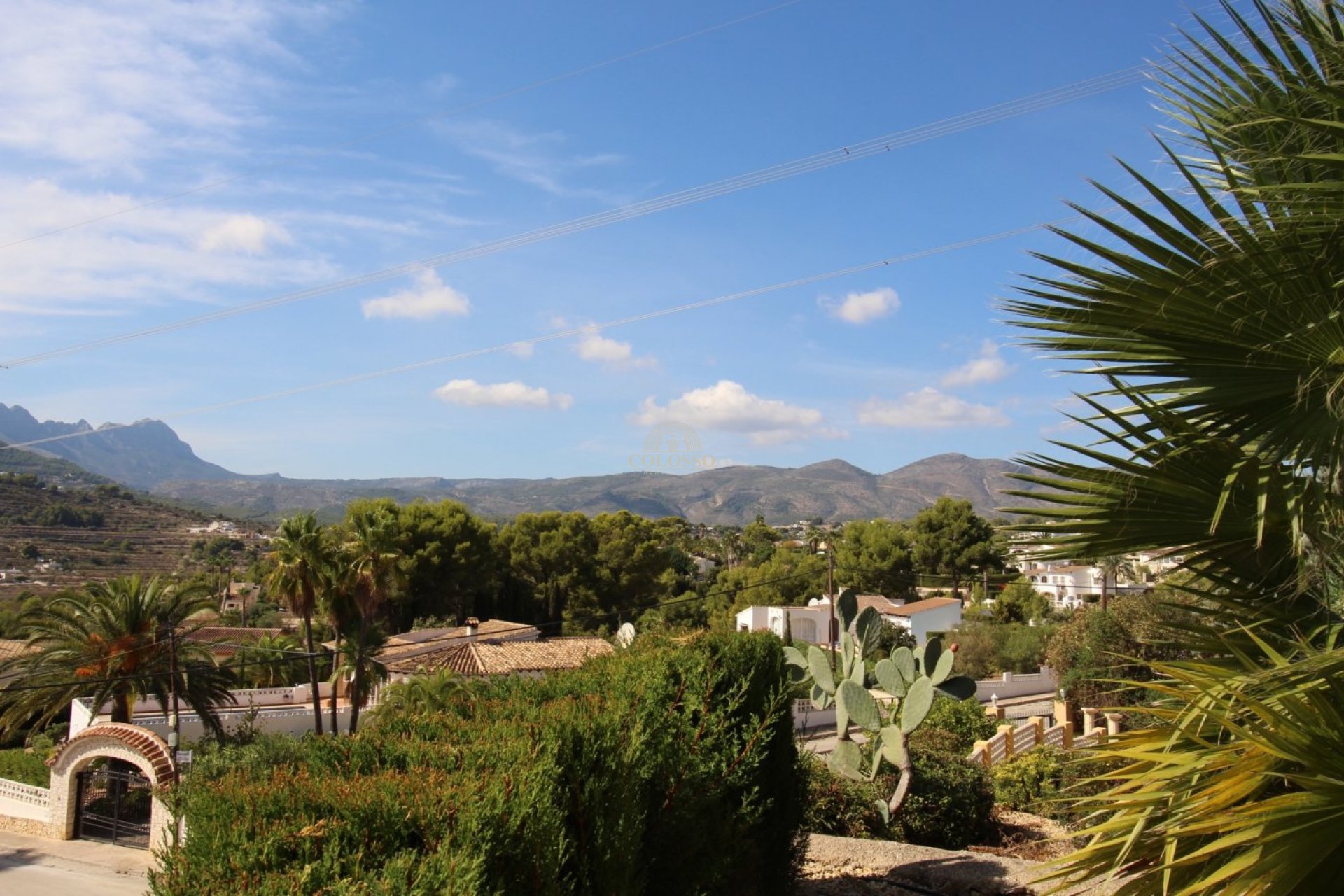 Resale - Villa -
Calpe - Empedrola