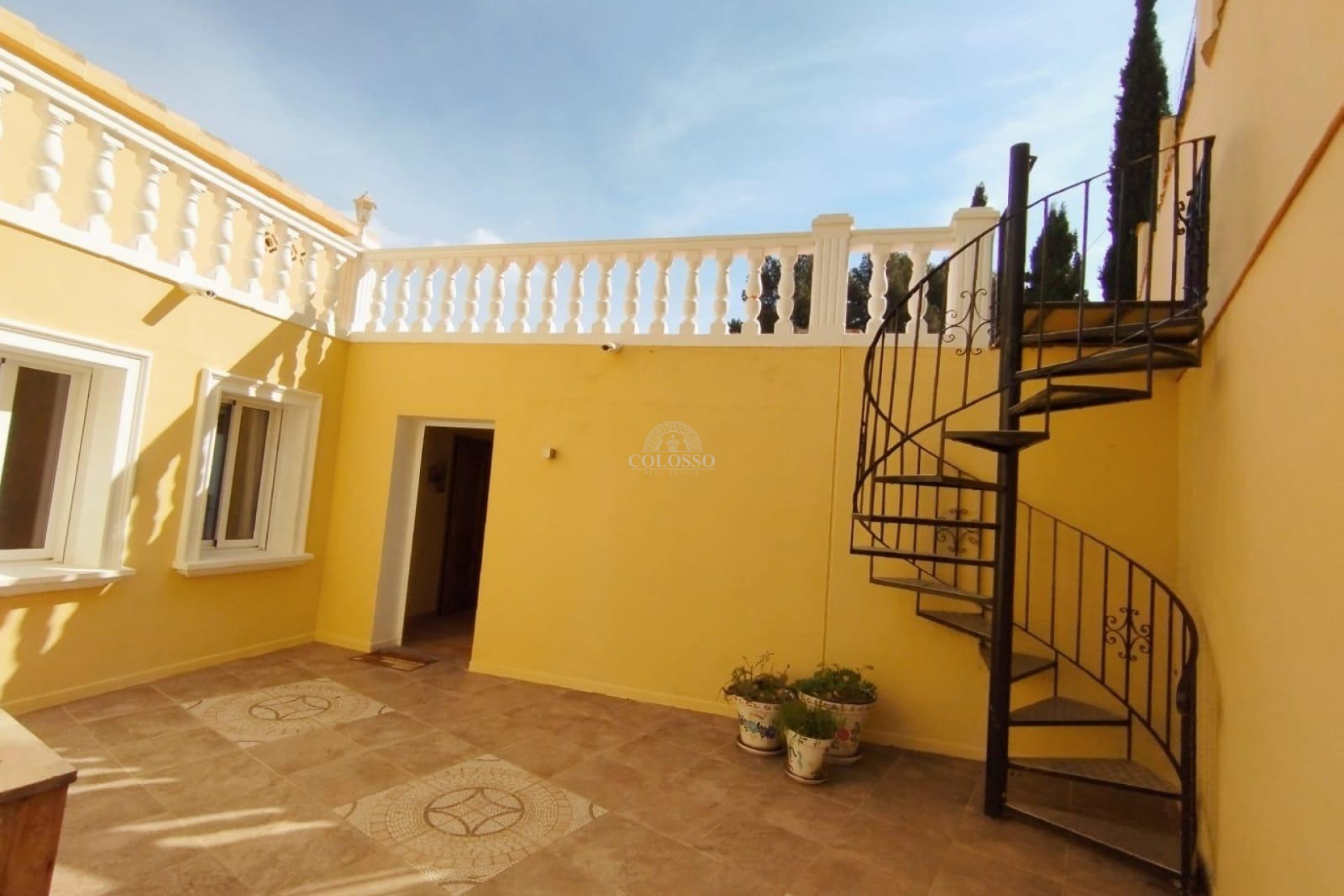 Resale - Villa -
Calpe - Maryvilla