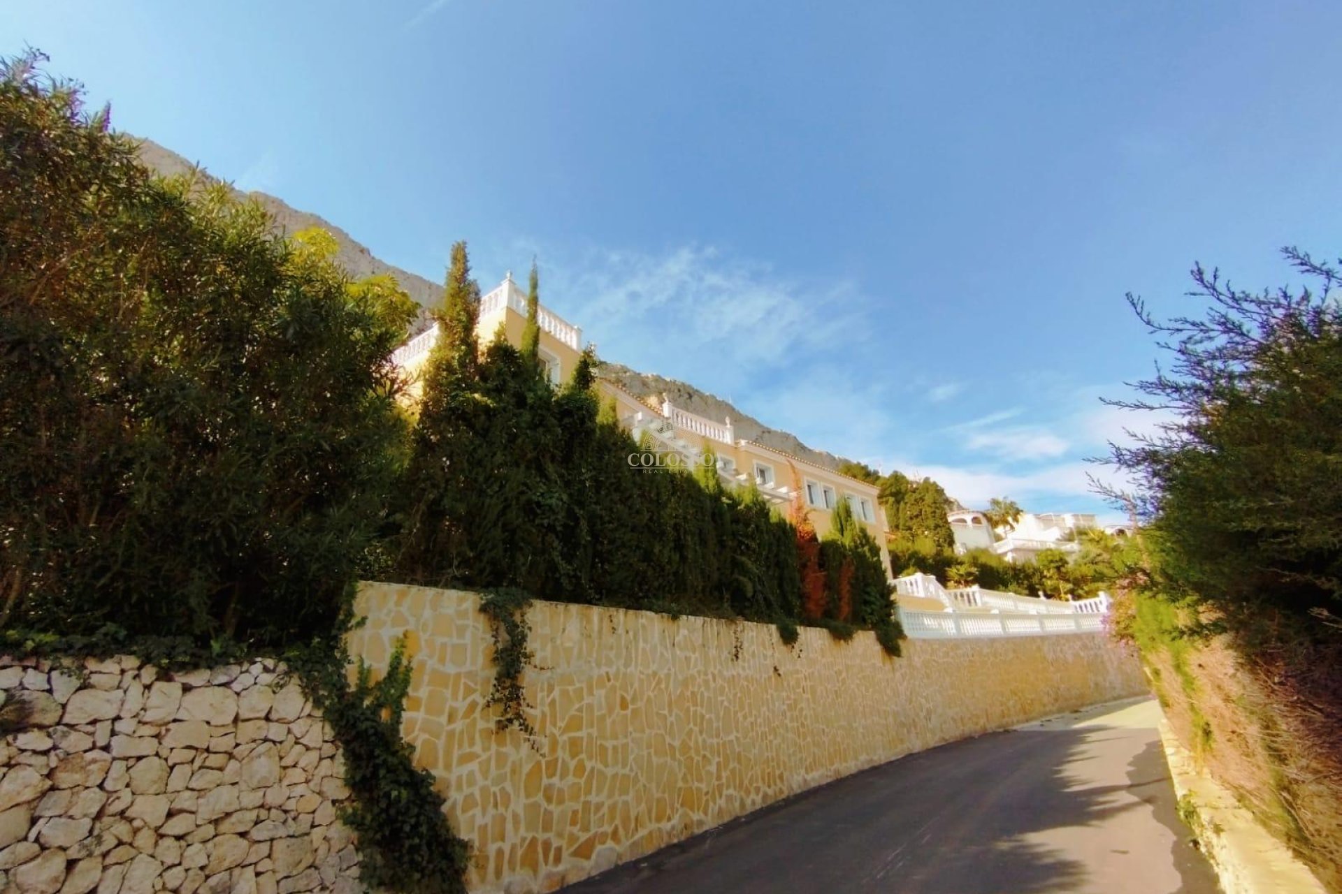 Resale - Villa -
Calpe - Maryvilla