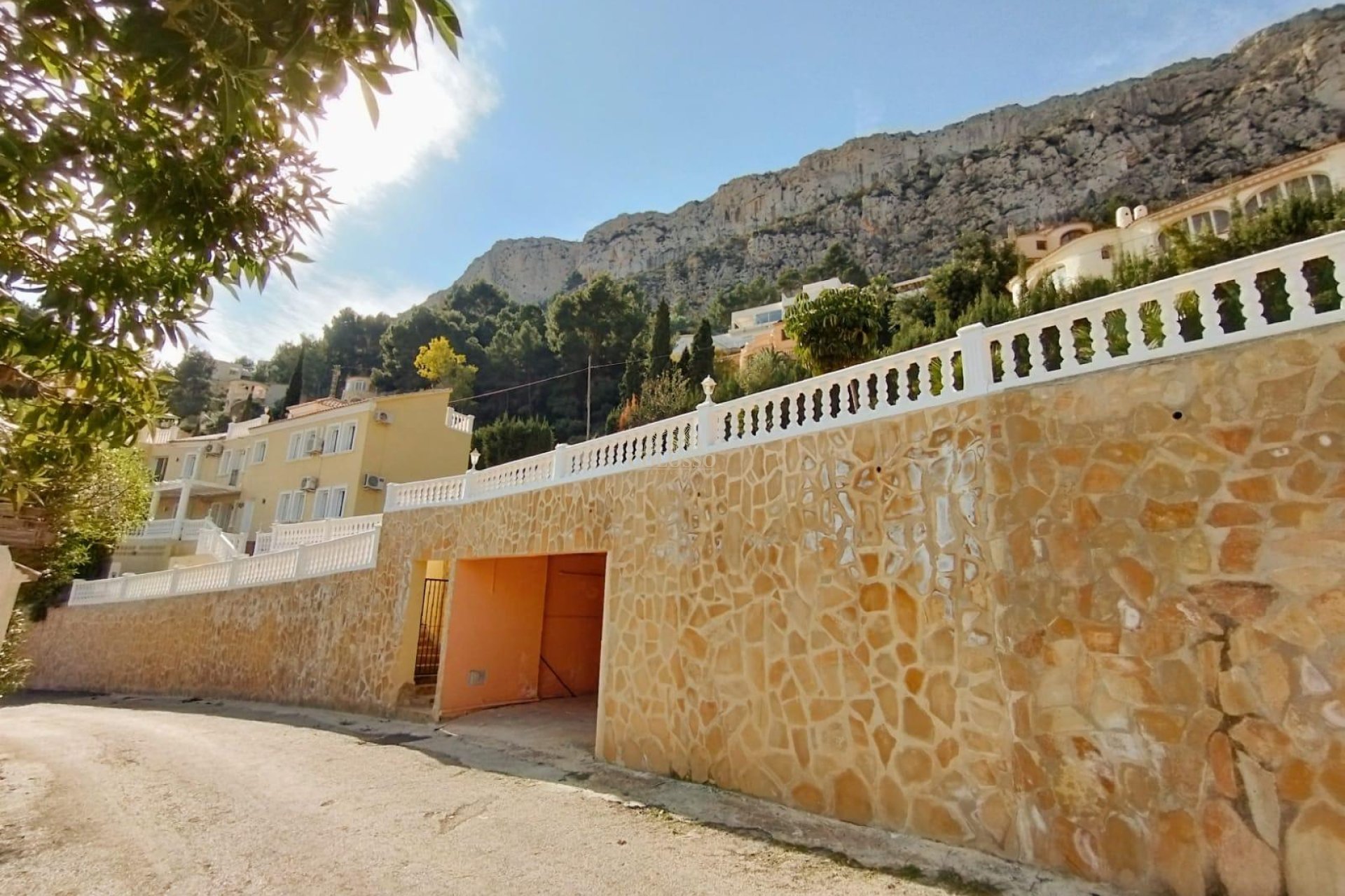 Resale - Villa -
Calpe - Maryvilla