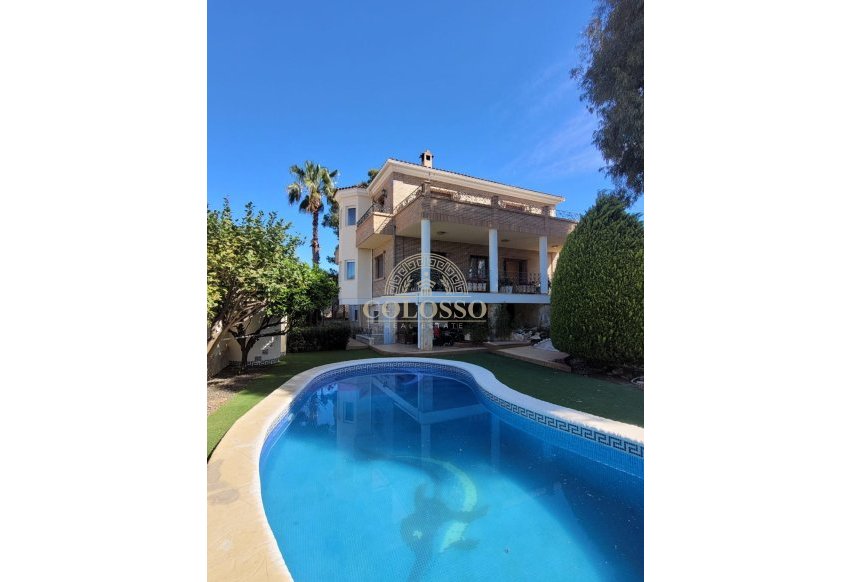 Resale - Villa -
Ciudad Quesada - Rojales park