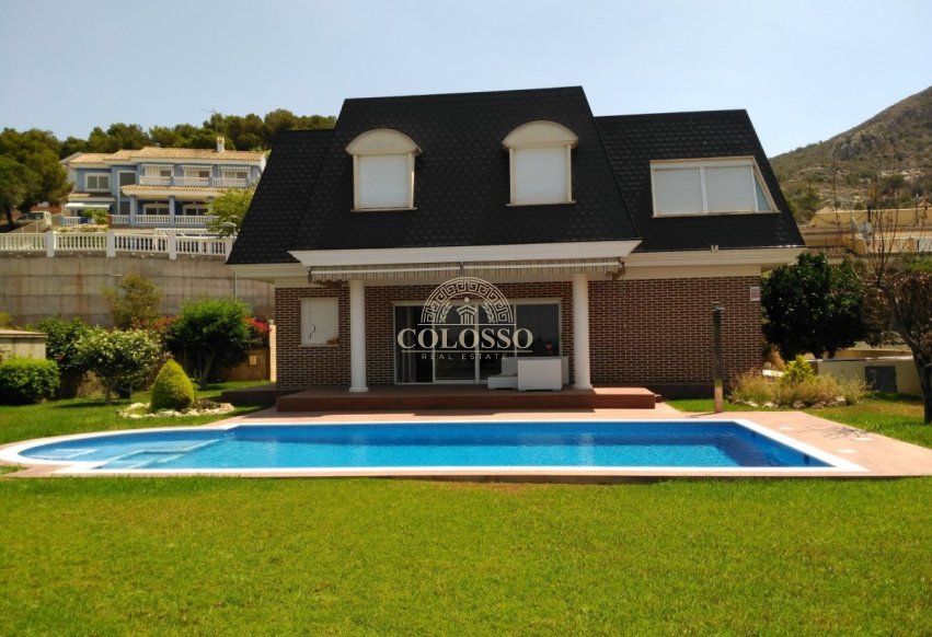 Resale - Villa -
Cullera - Bonavista - Lago San Lorenzo