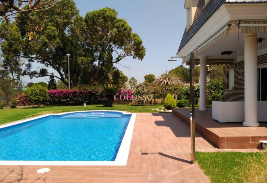 Resale - Villa -
Cullera - Bonavista - Lago San Lorenzo