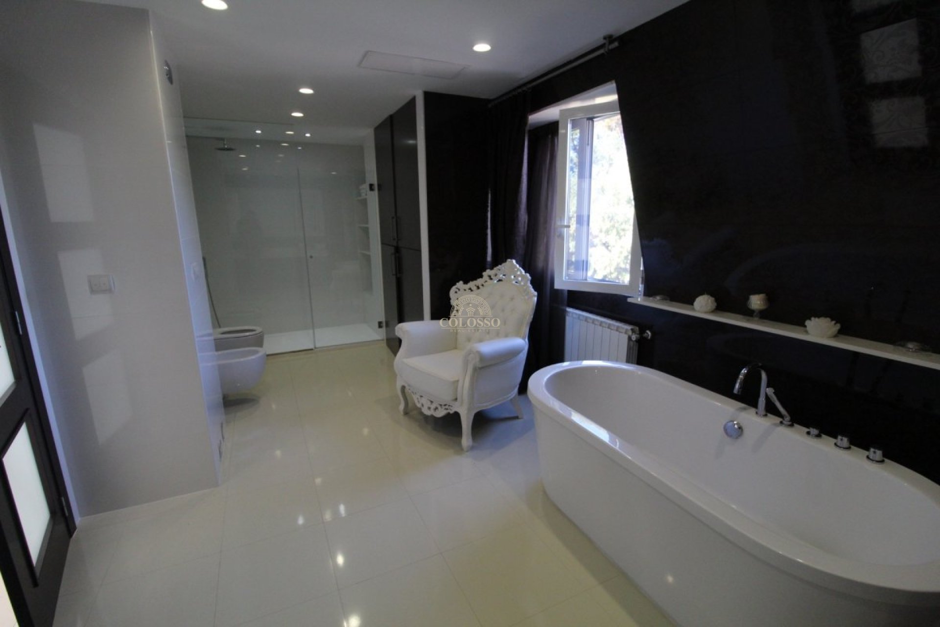 Resale - Villa -
Cullera - Bonavista - Lago San Lorenzo