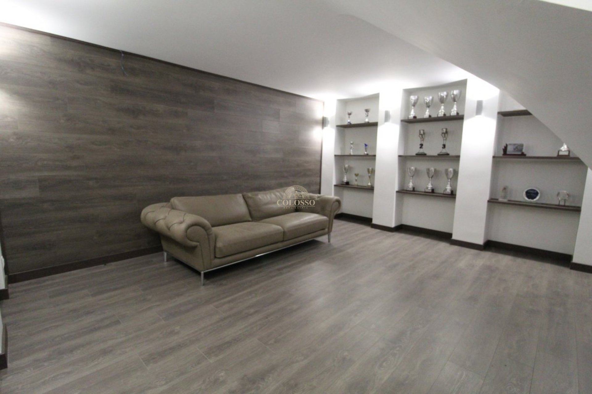 Resale - Villa -
Cullera - Bonavista - Lago San Lorenzo