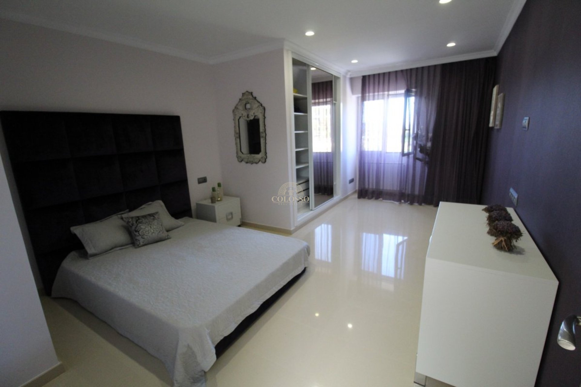 Resale - Villa -
Cullera - Bonavista - Lago San Lorenzo