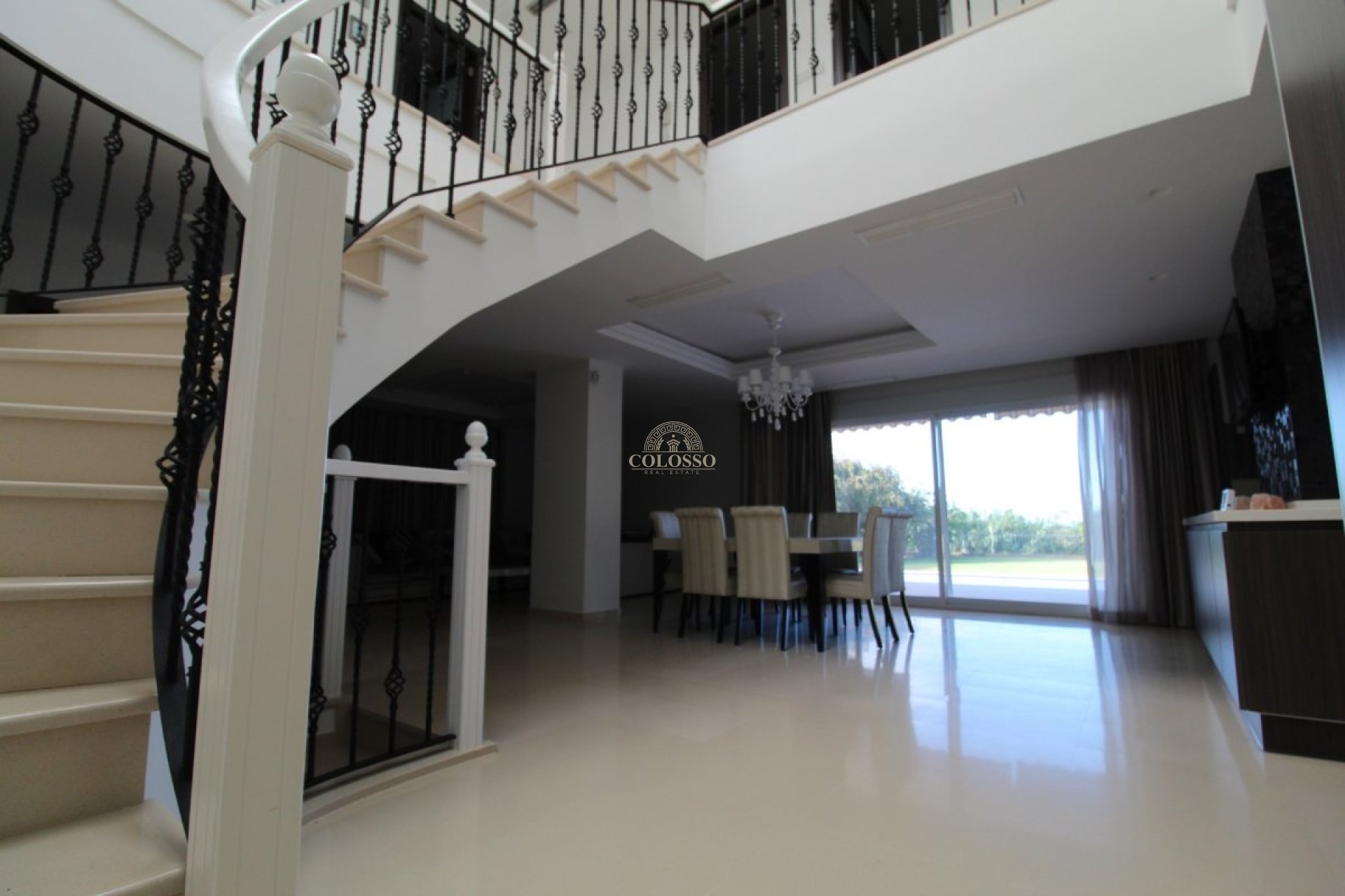Resale - Villa -
Cullera - Bonavista - Lago San Lorenzo