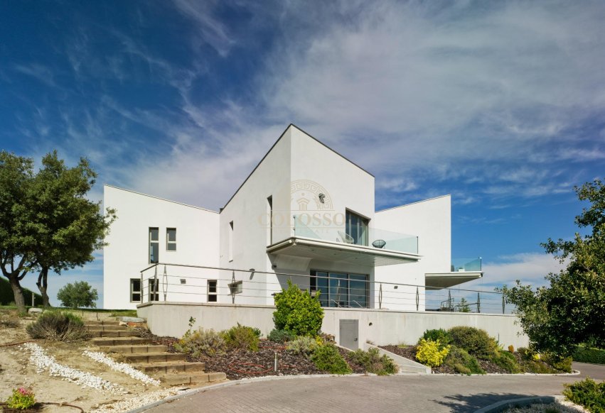 Resale - Villa de Lujo -
Las Rozas de Madrid - Molino de la Hoz