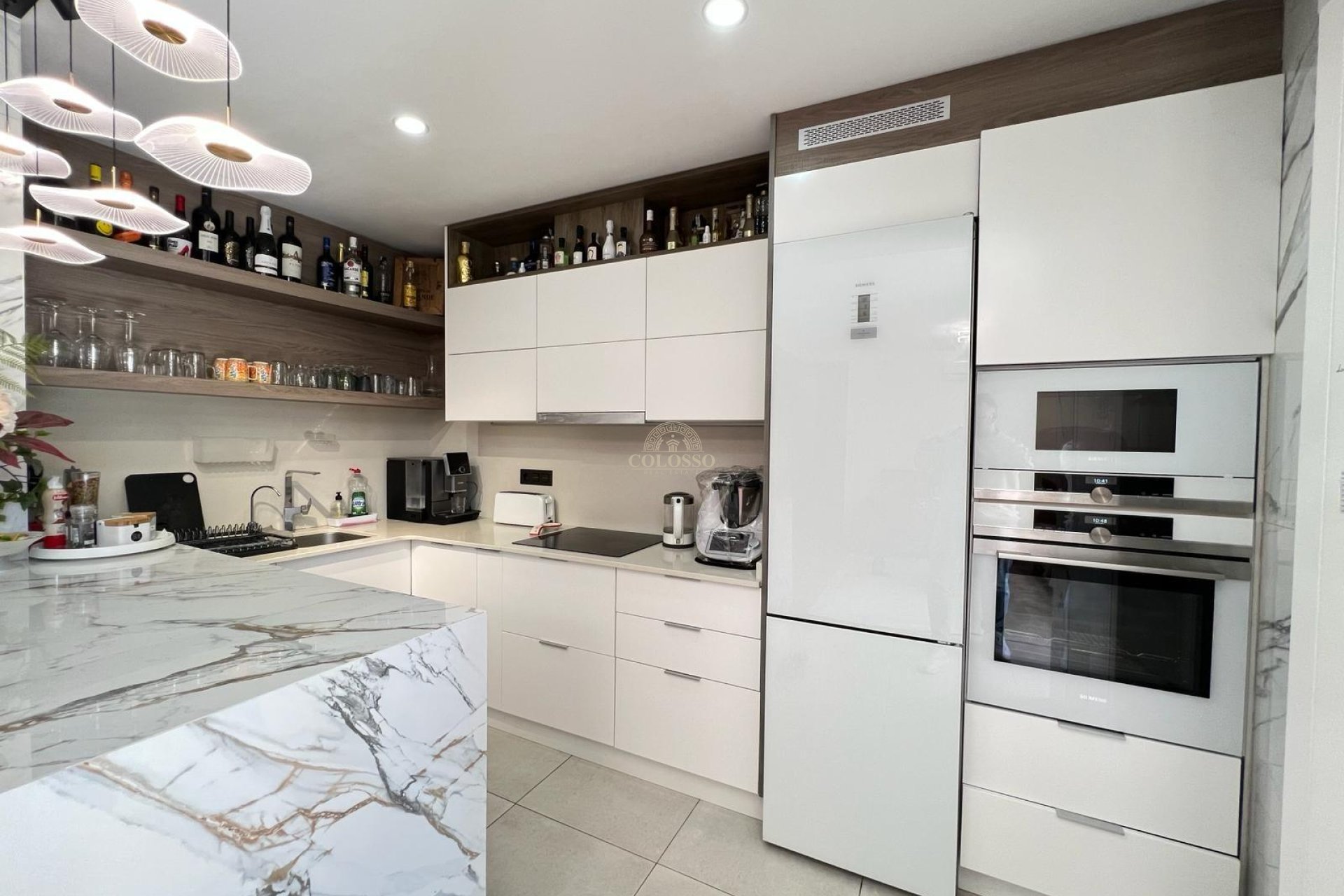 Resale - Villa de Lujo -
Orihuela Costa - Montezenia
