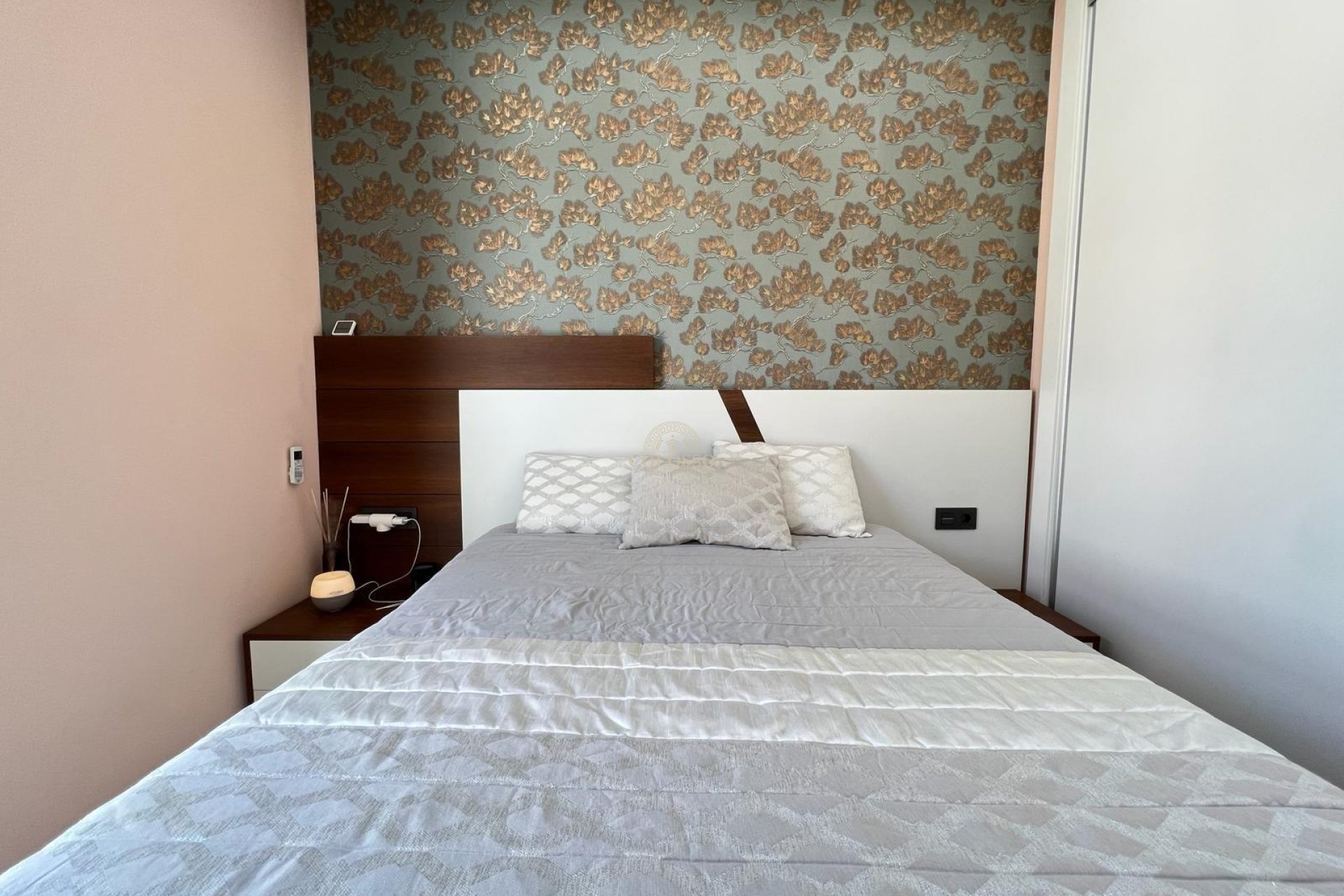 Resale - Villa de Lujo -
Orihuela Costa - Montezenia